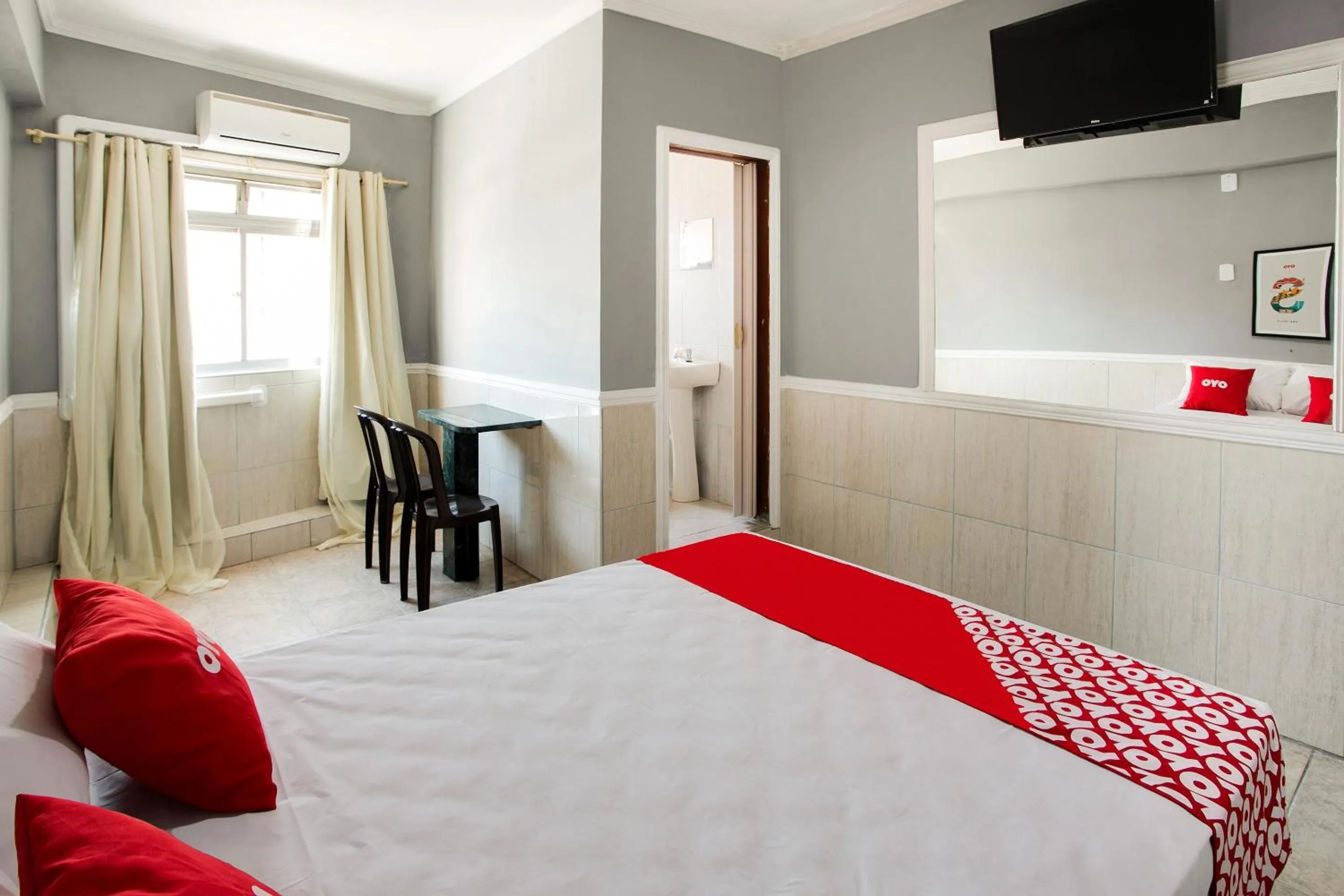 Bedroom, Bed in OYO Hotel Boneville, São Paulo