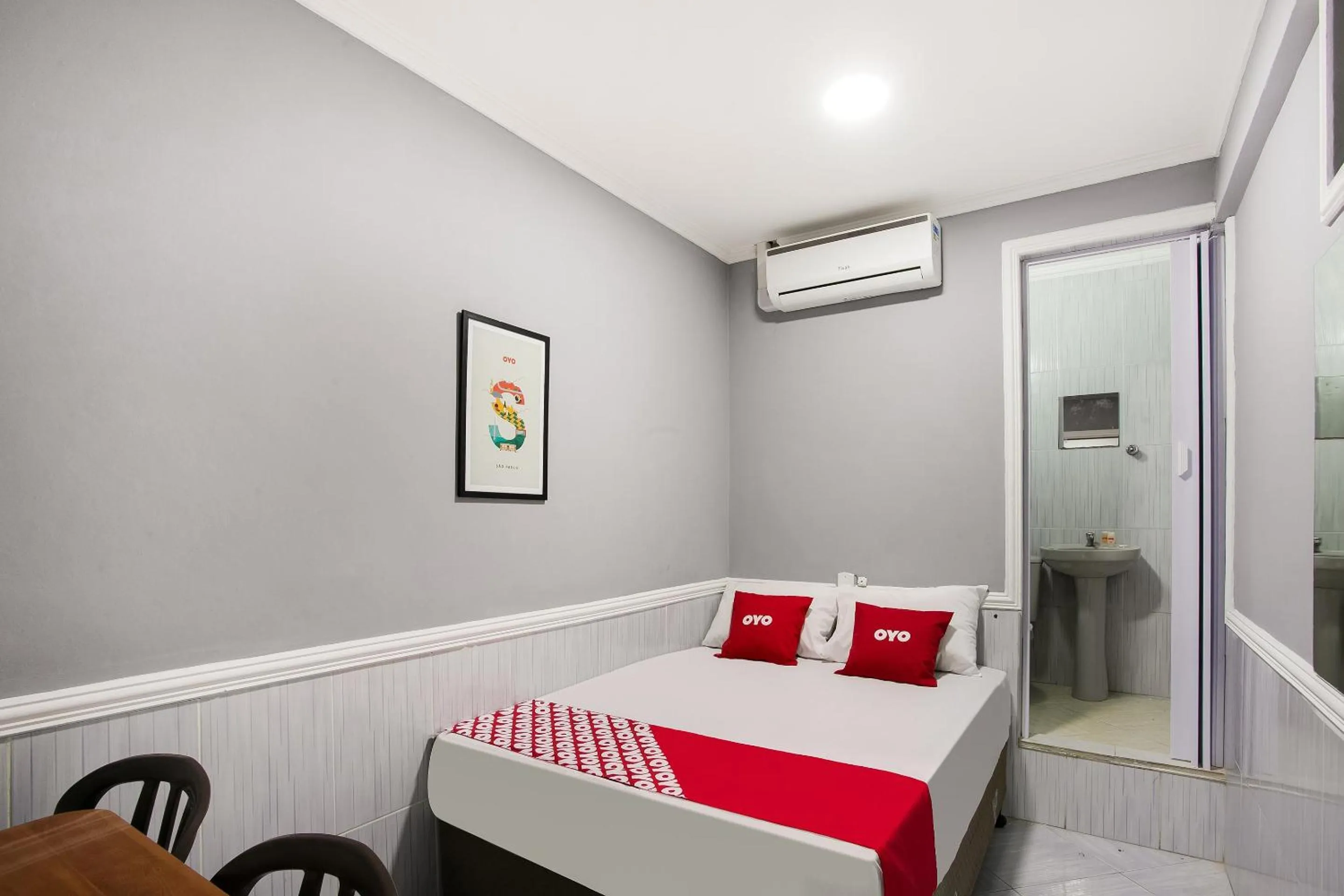 Bedroom, Bed in OYO Hotel Boneville, São Paulo