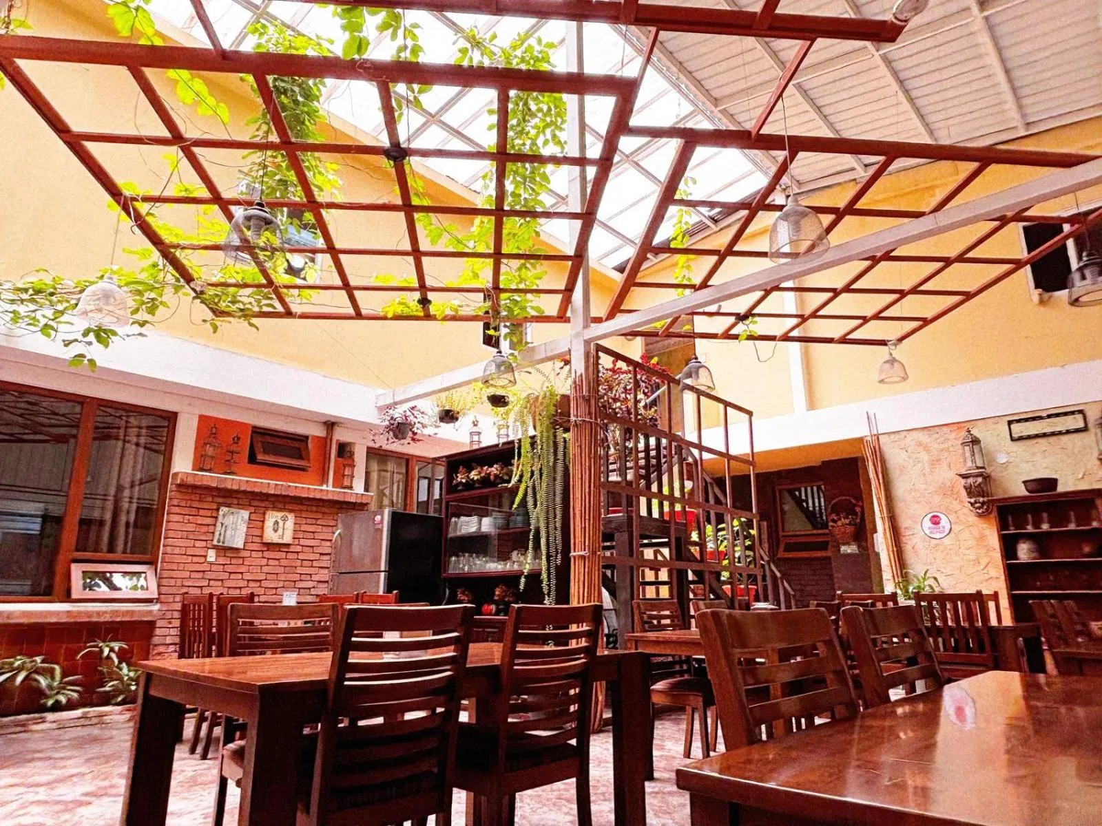 Restaurant/places to eat in Antigua Inn Hotel