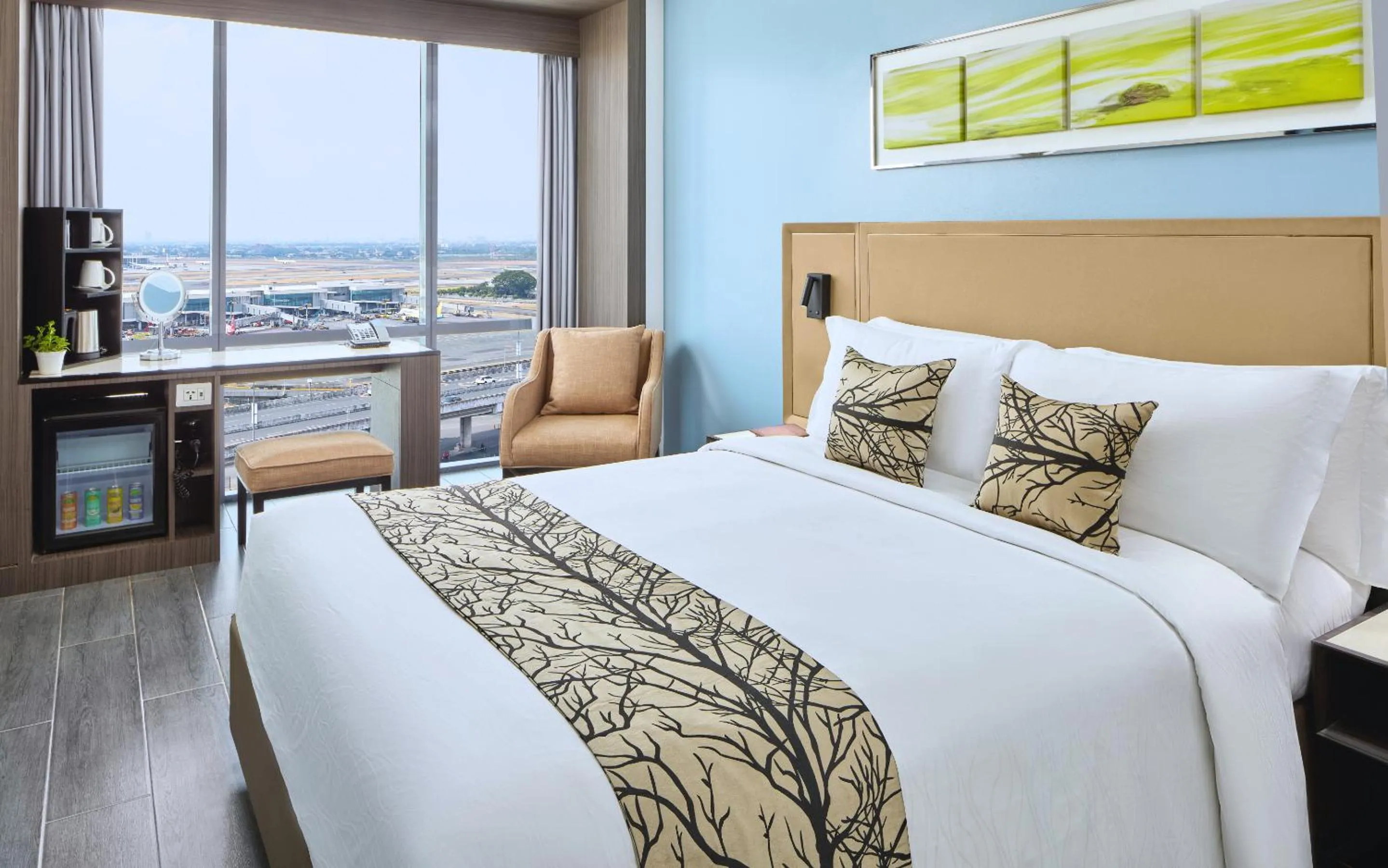 Bed in Belmont Hotel Manila near NAIA Terminal 3 MNL