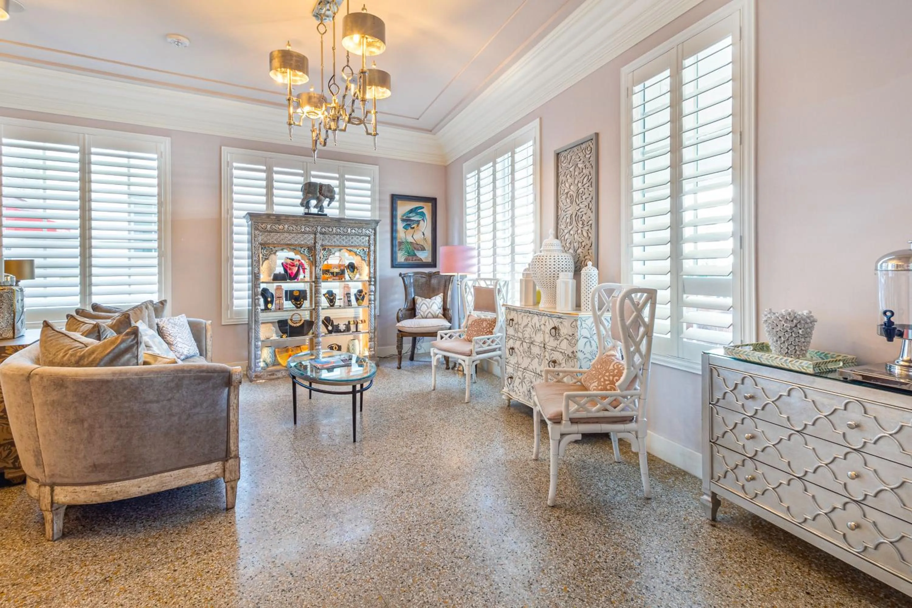 Lobby or reception in Henrosa Hotel