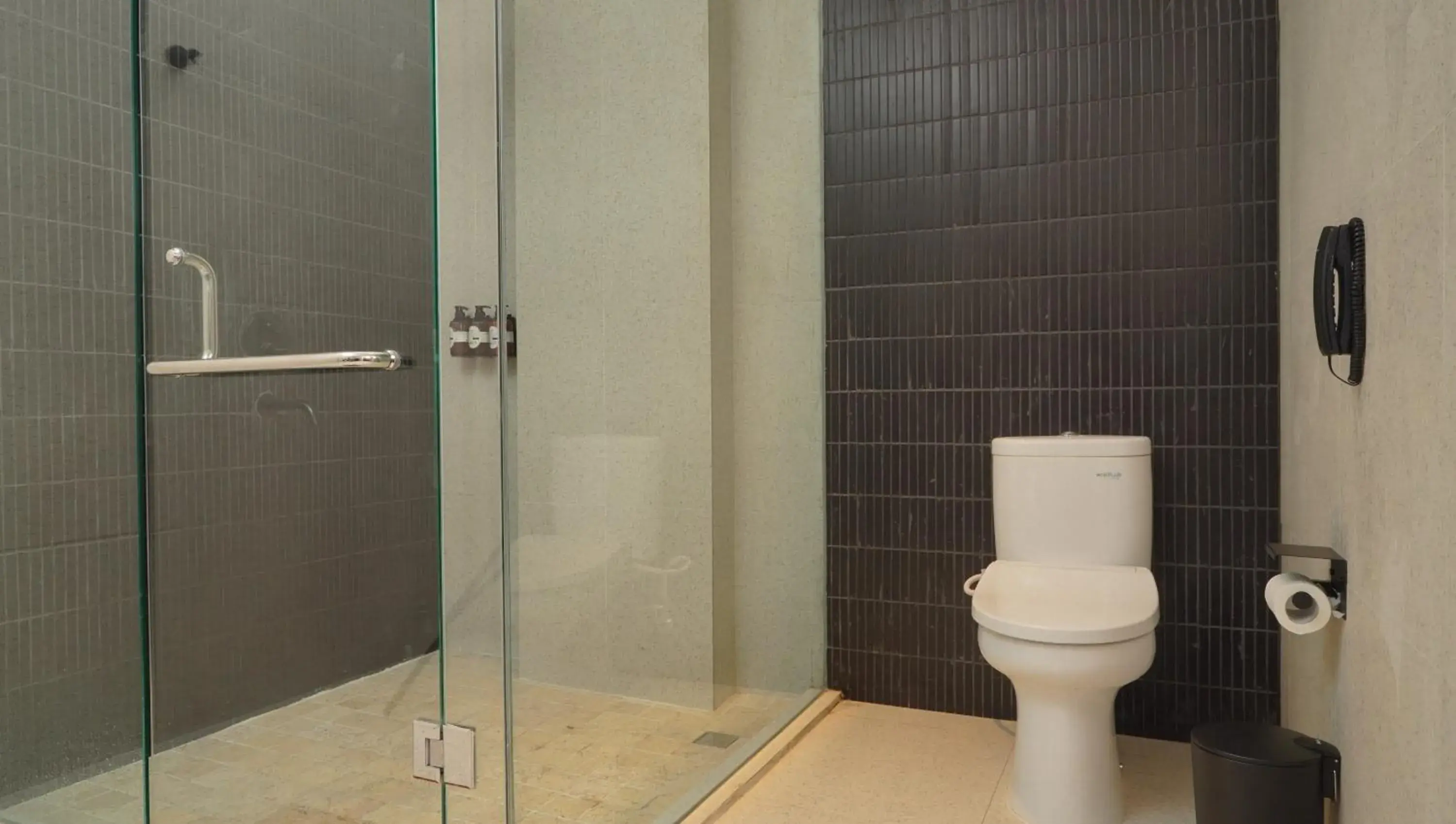 Deluxe Double Room with Balcony in Jambuluwuk Bromo Resort Deluxe Double Room with Balcony in Jambuluwuk Bromo Resort