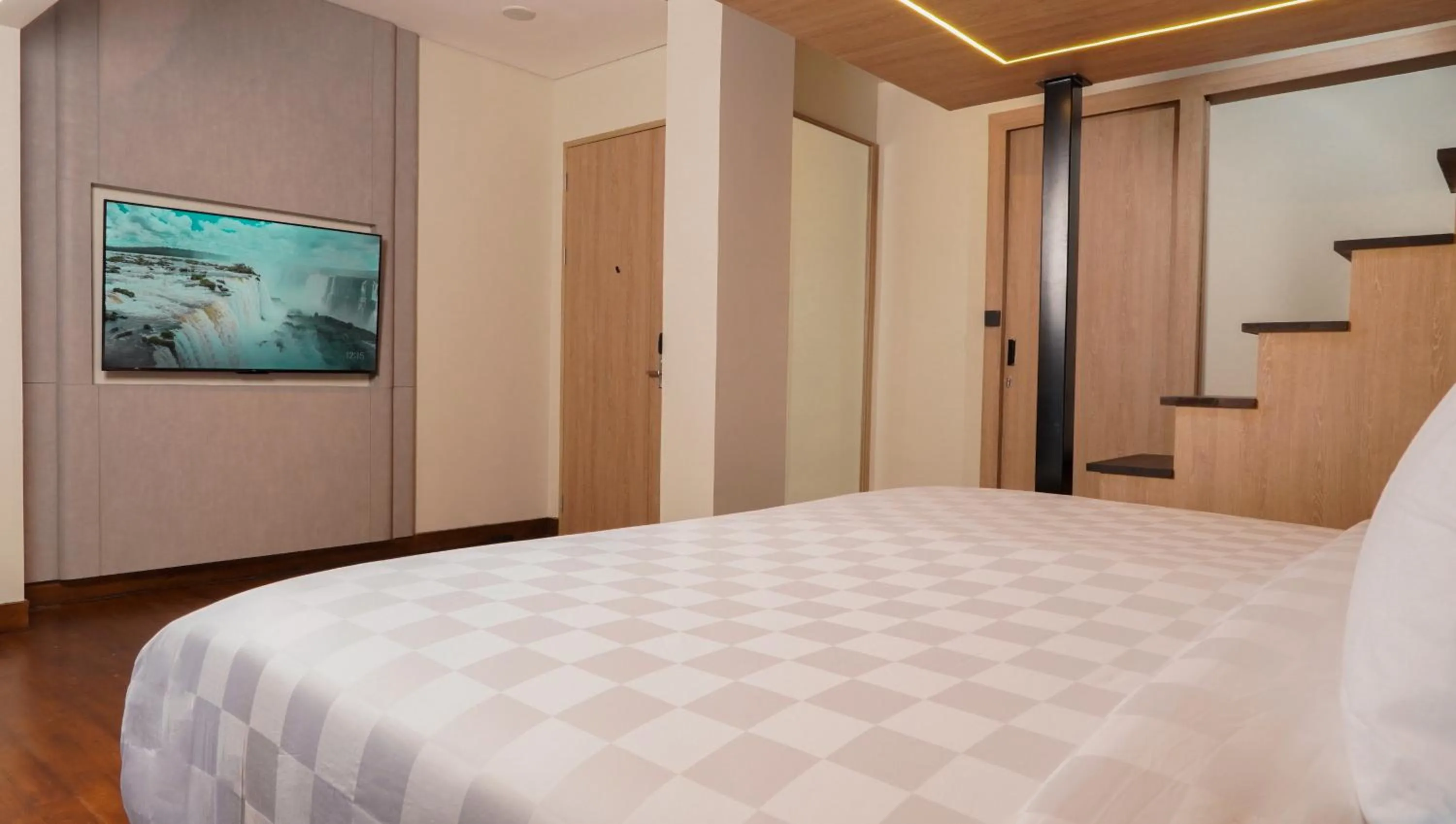 Bed in Jambuluwuk Bromo Resort