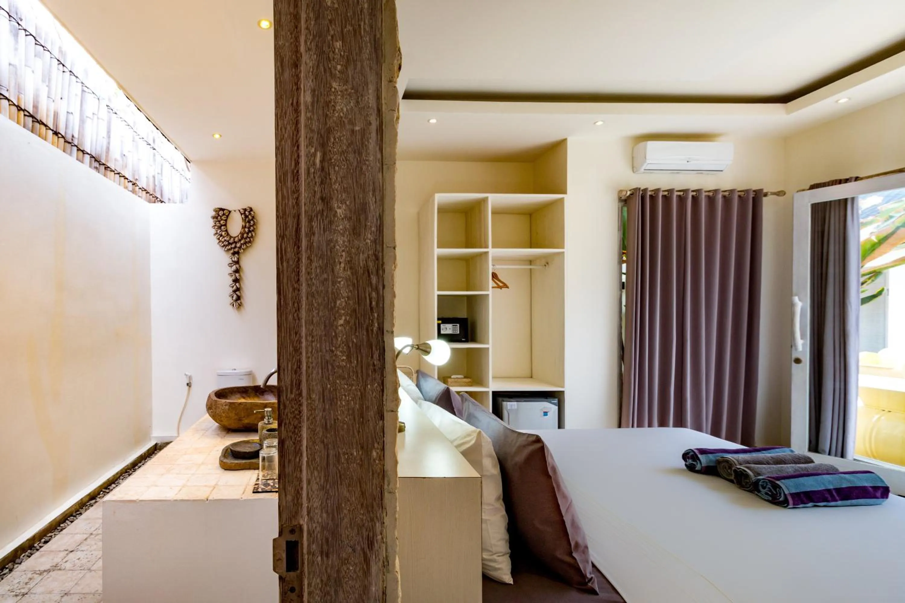 Area and facilities, Bed in Tamoa Boutique Hotel