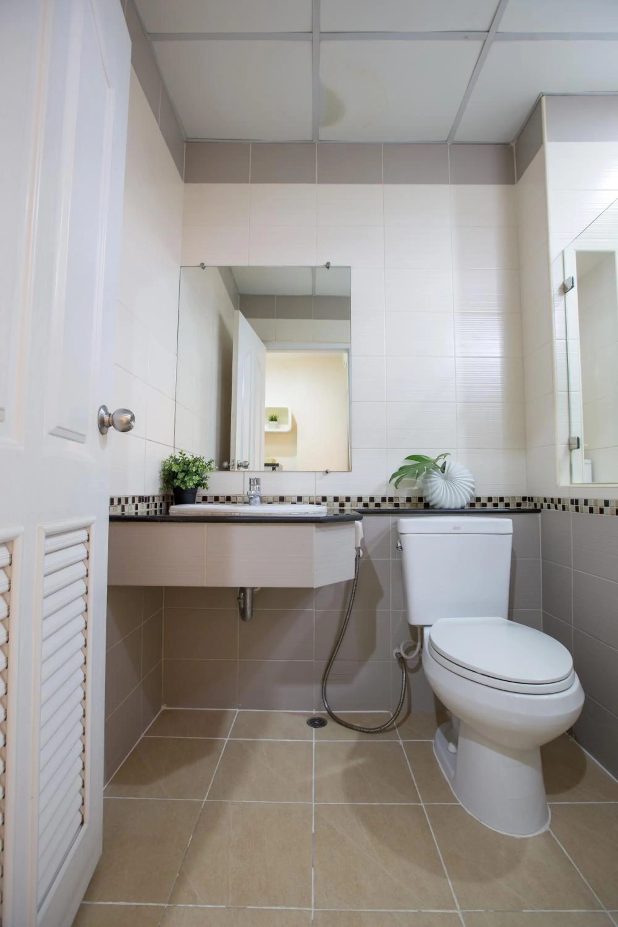 Central Place Serviced Apartment