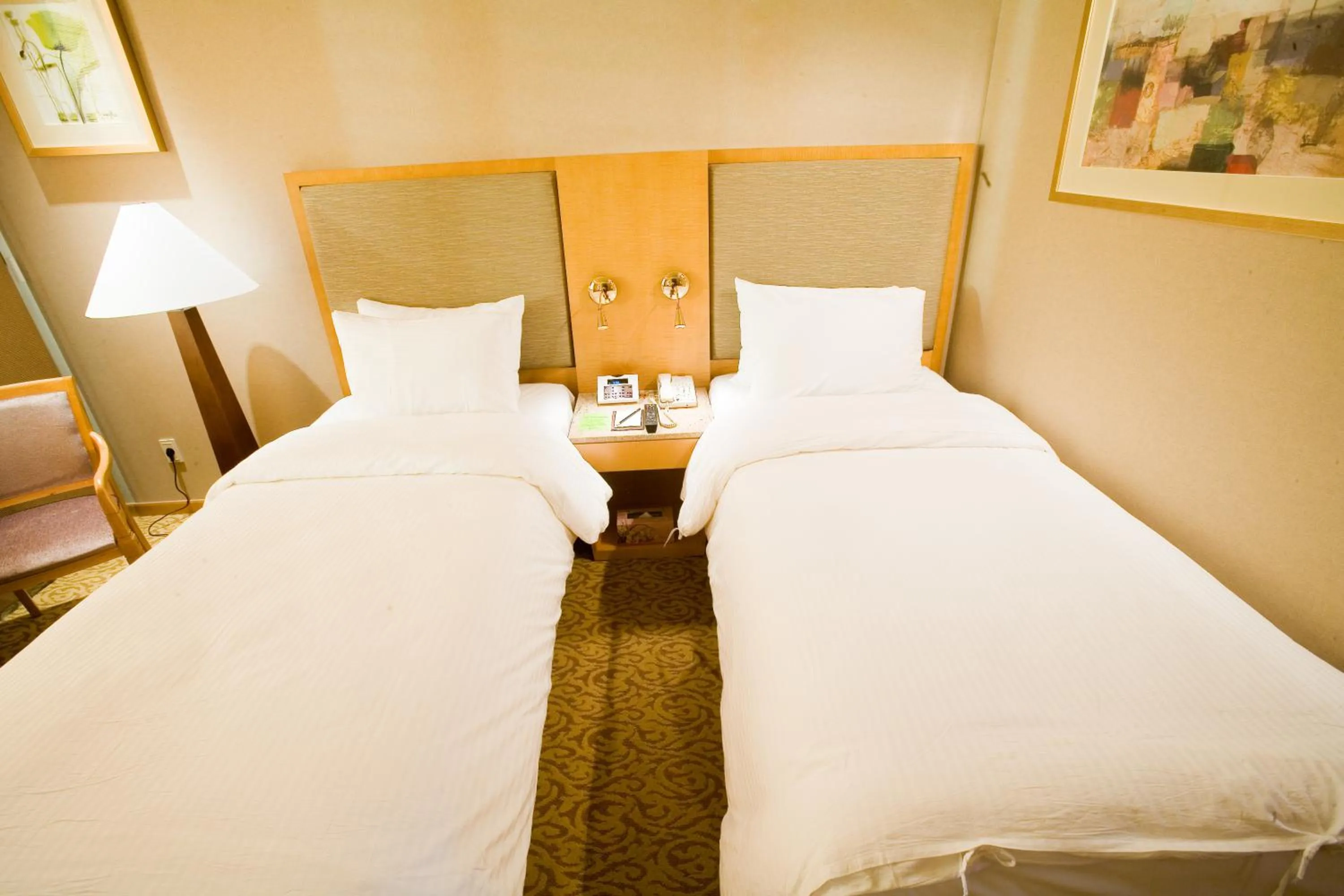 Bed in Daegu Grand Hotel