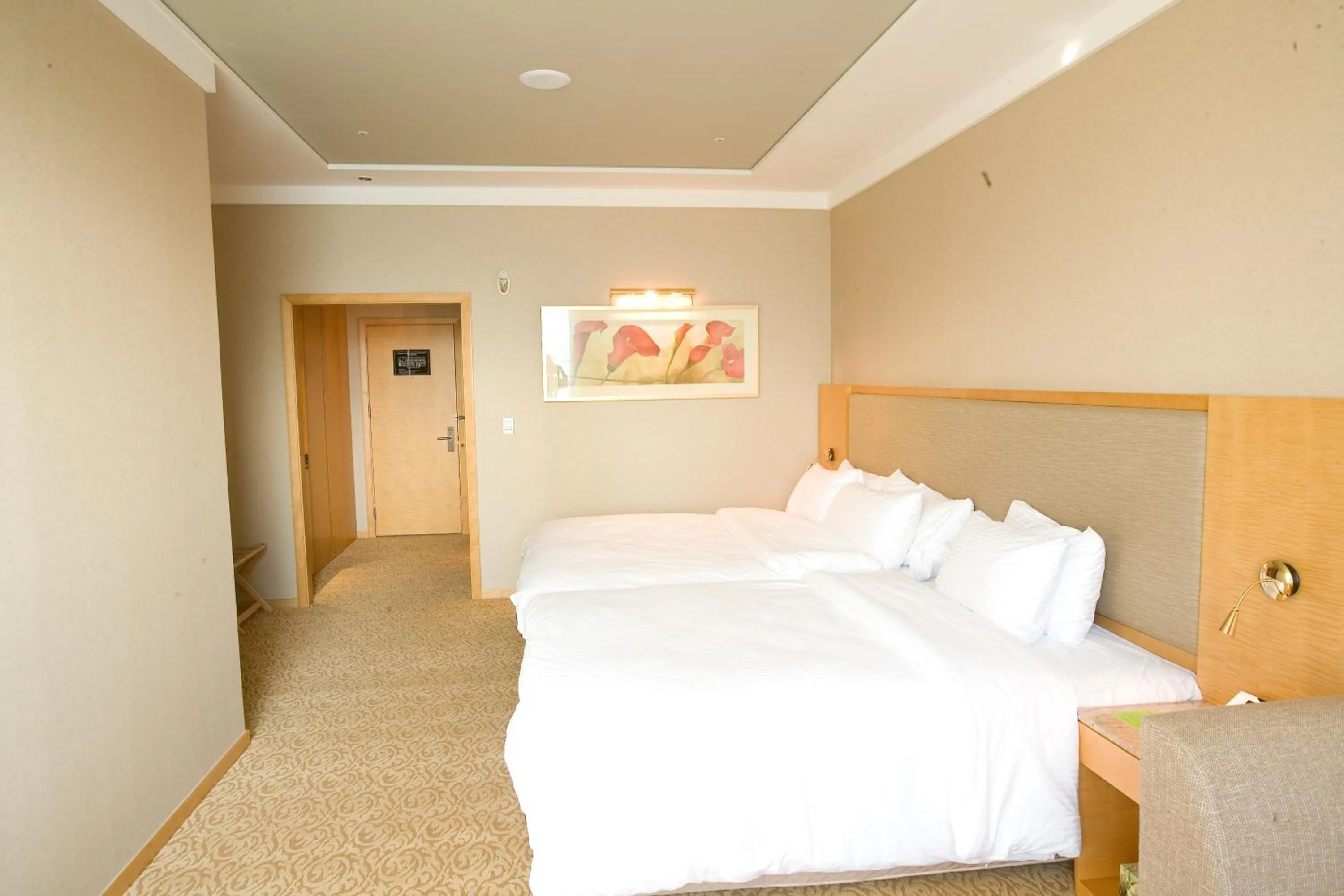 Bed in Daegu Grand Hotel