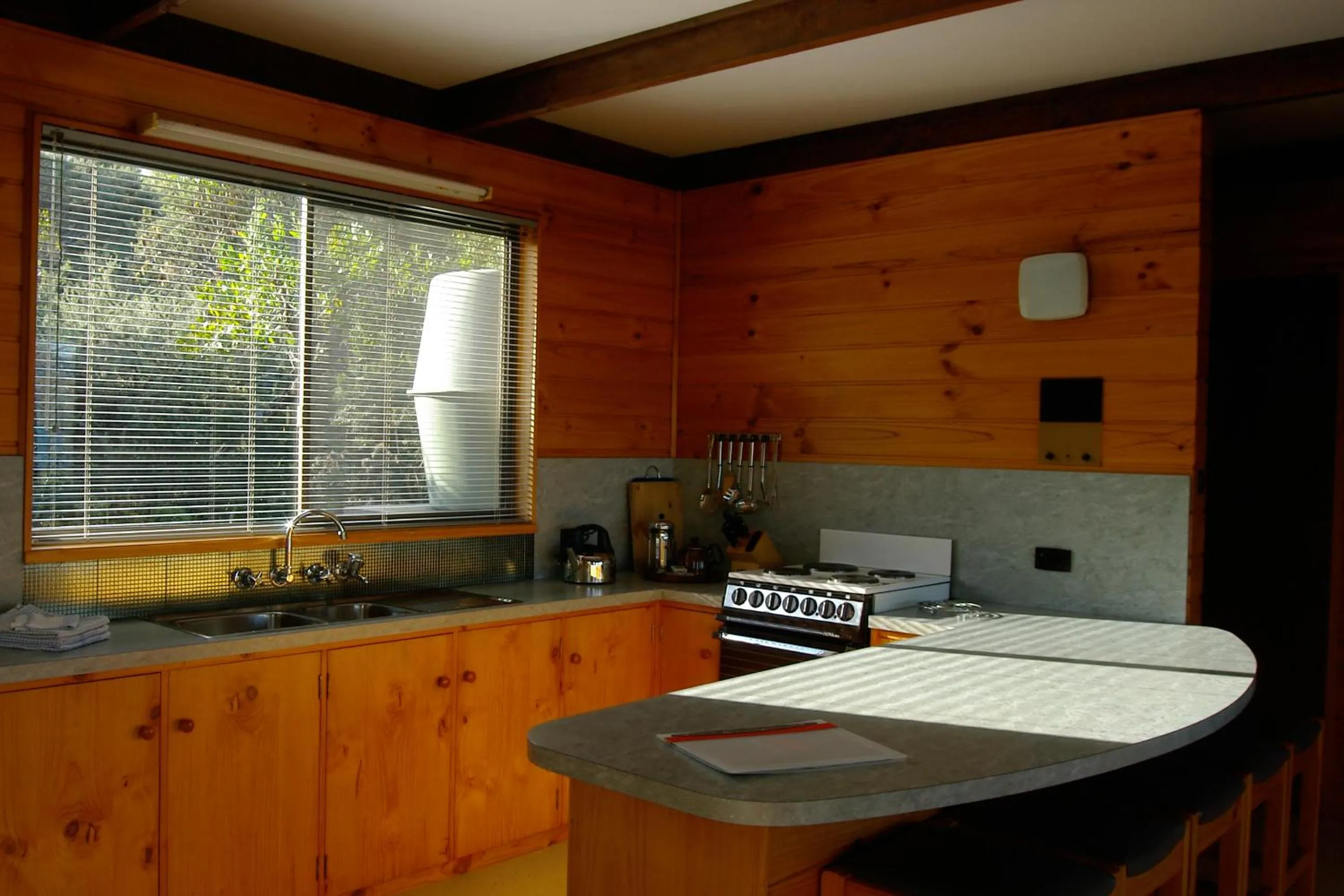 Kitchen or kitchenette in Edge of the Bay