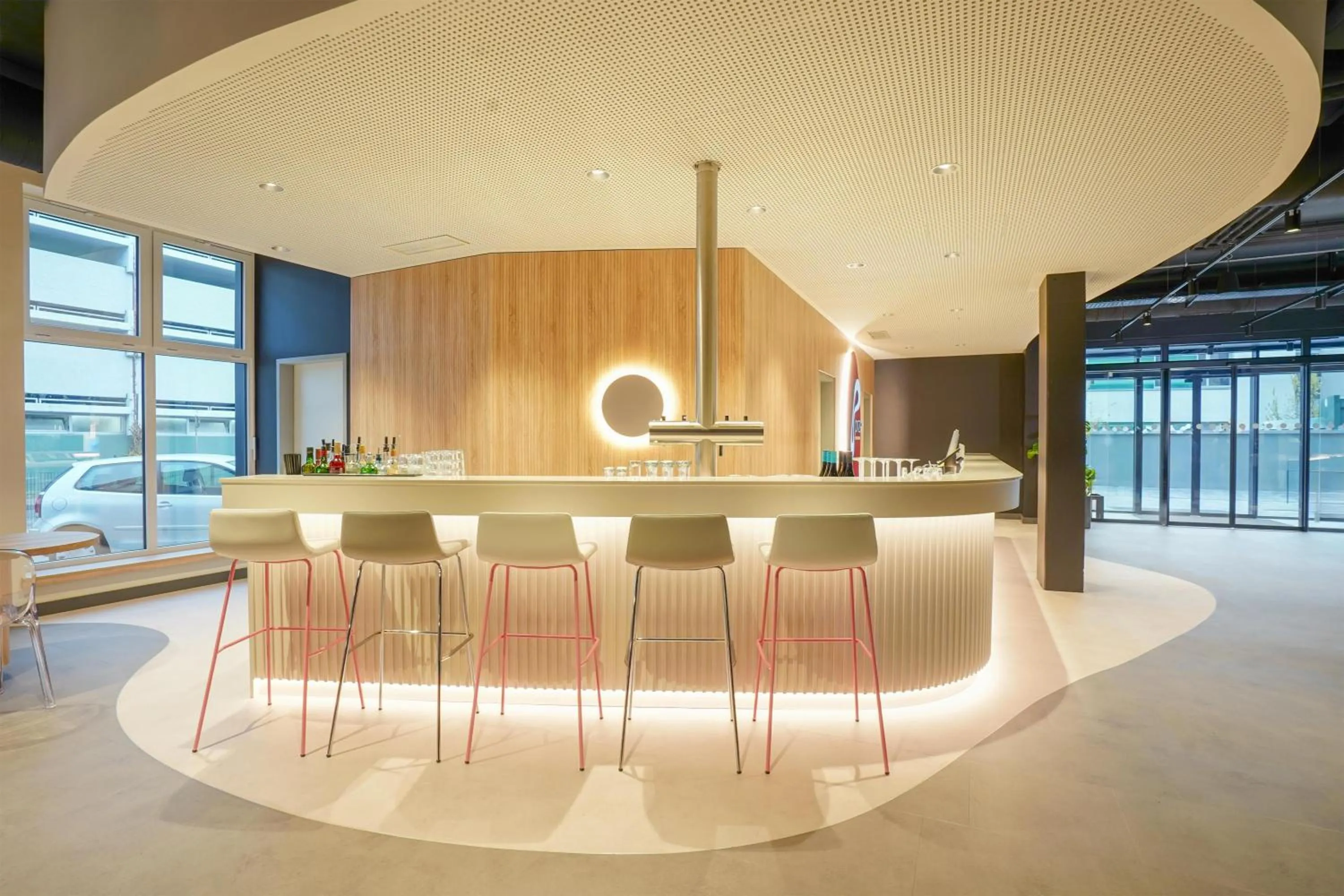 Lounge or bar in Prize by Radisson, Osnabruck