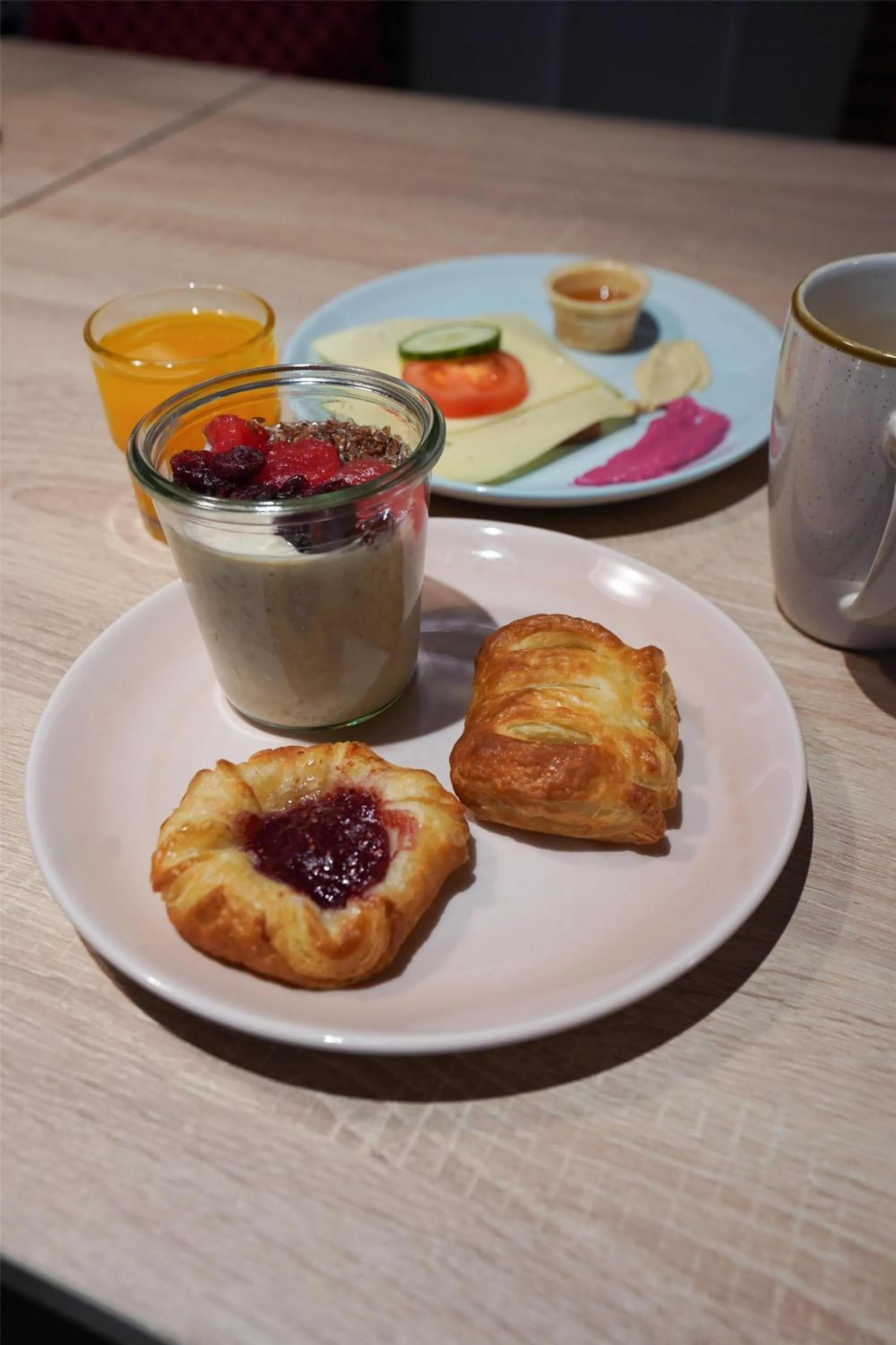 Food and drinks in Prize by Radisson, Osnabruck