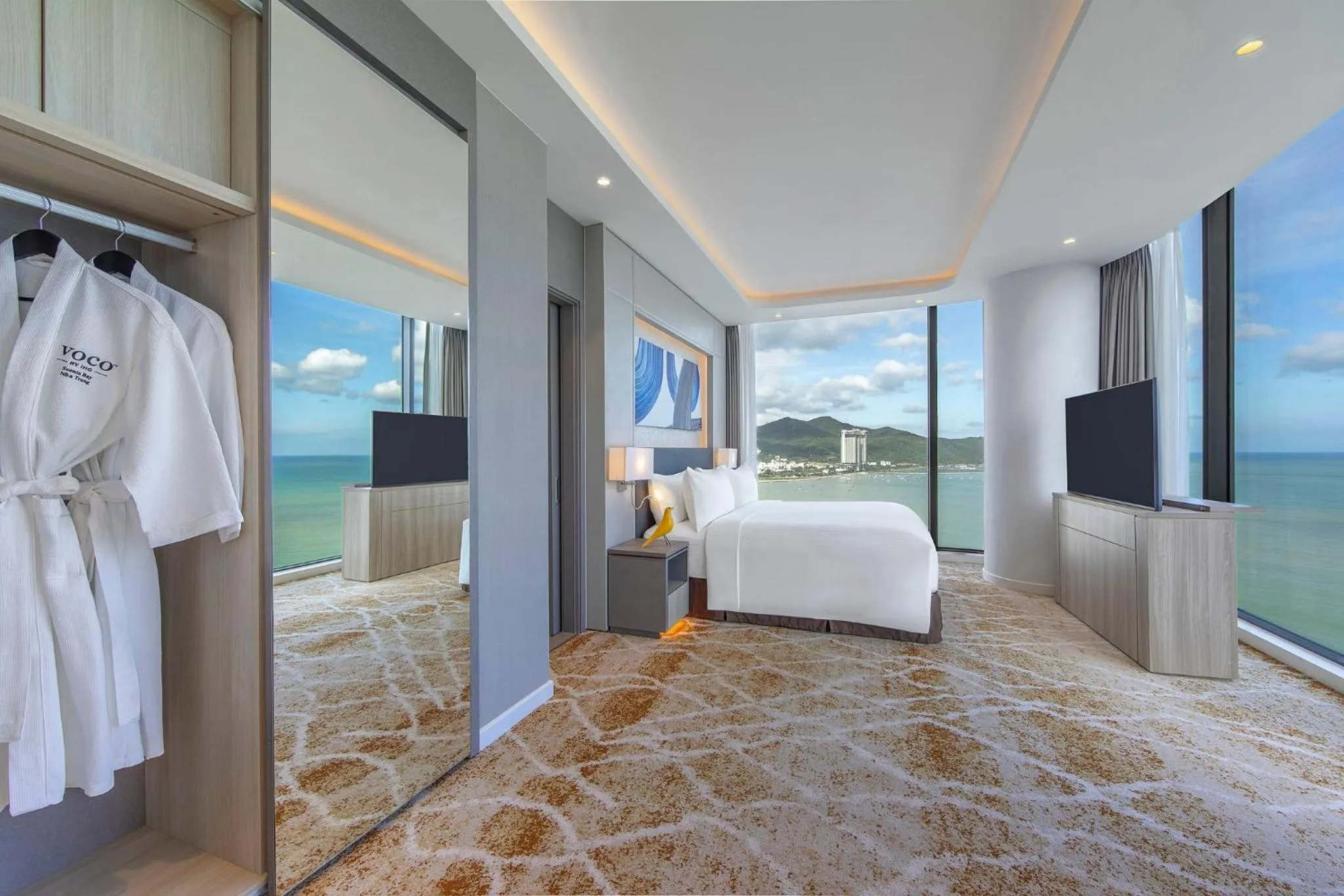 Photo of the whole room, Bed in voco Scenia Bay Nha Trang by IHG
