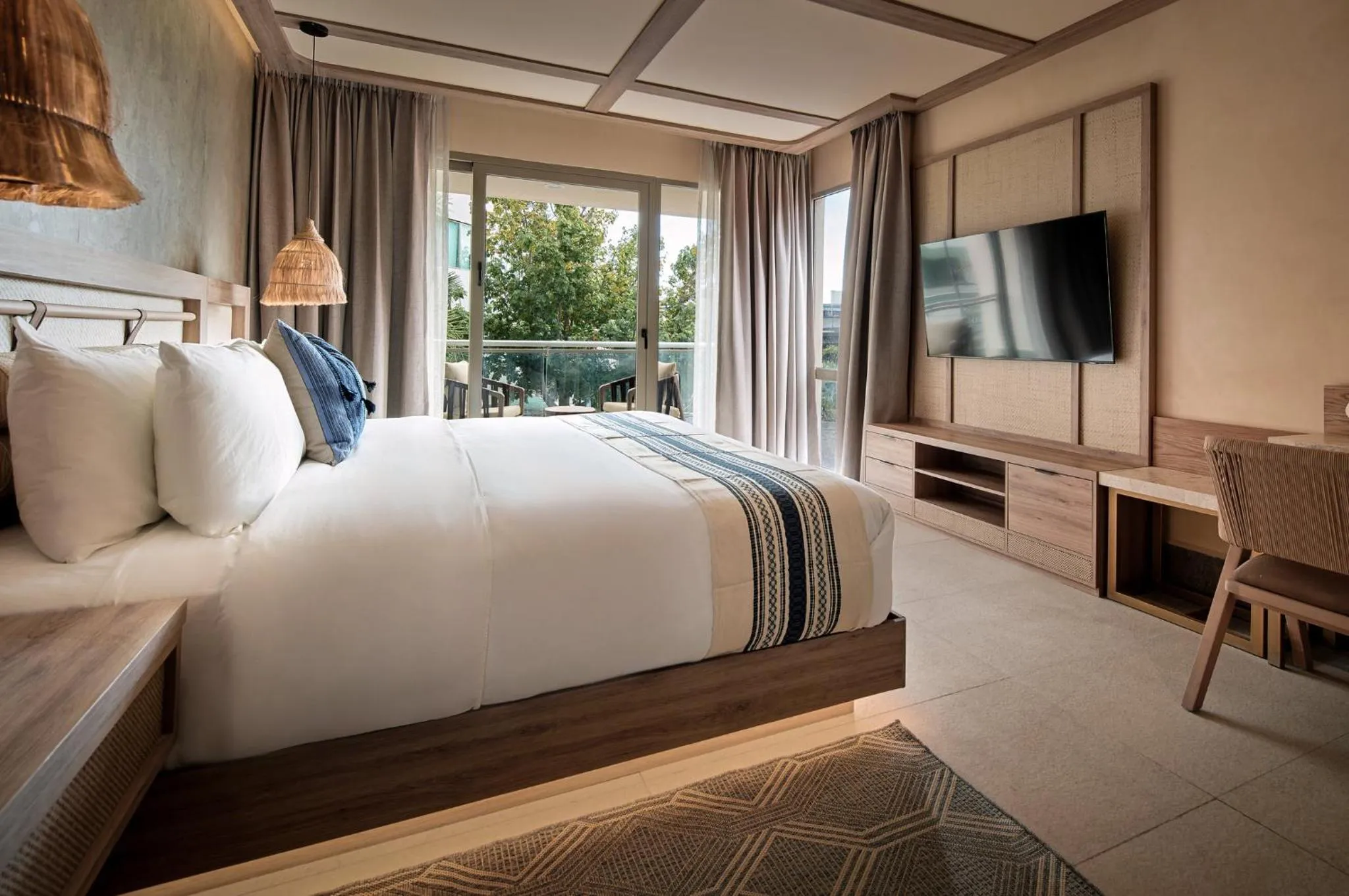 Photo of the whole room, Bed in Hotel Indigo Playa del Carmen by IHG