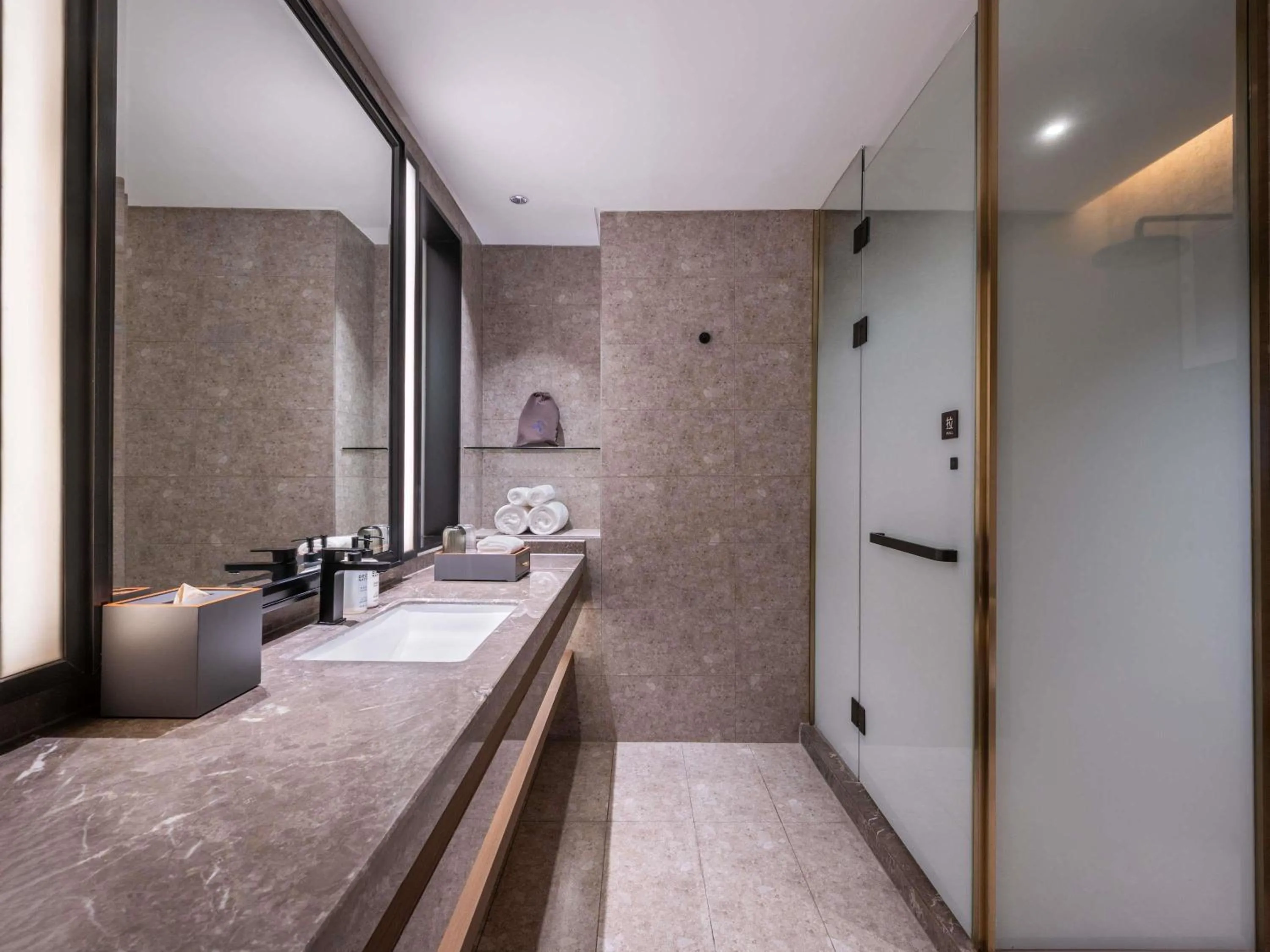 Bedroom in Novotel Hangzhou Xintiandi