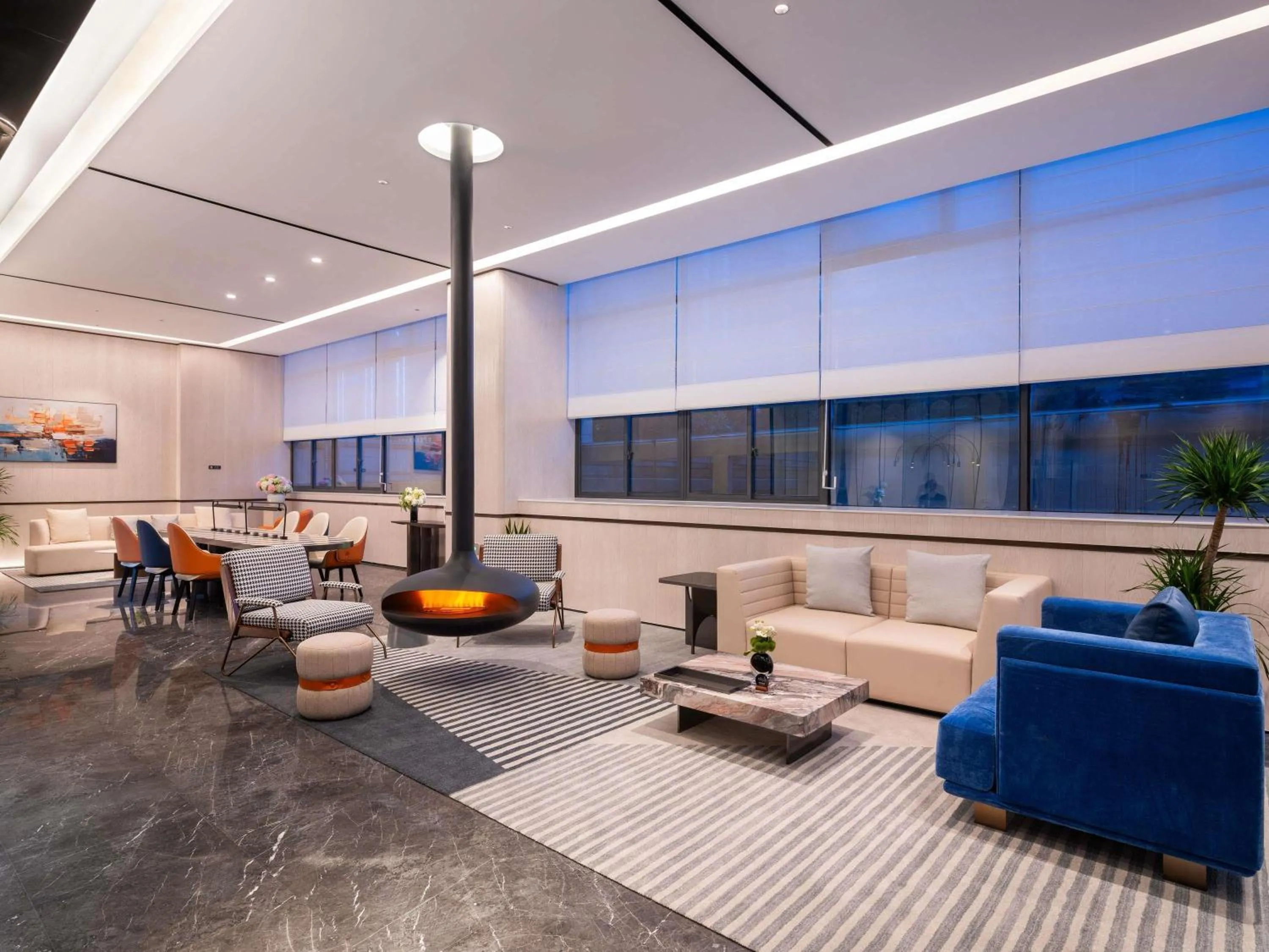 Lounge or bar in Novotel Hangzhou Xintiandi