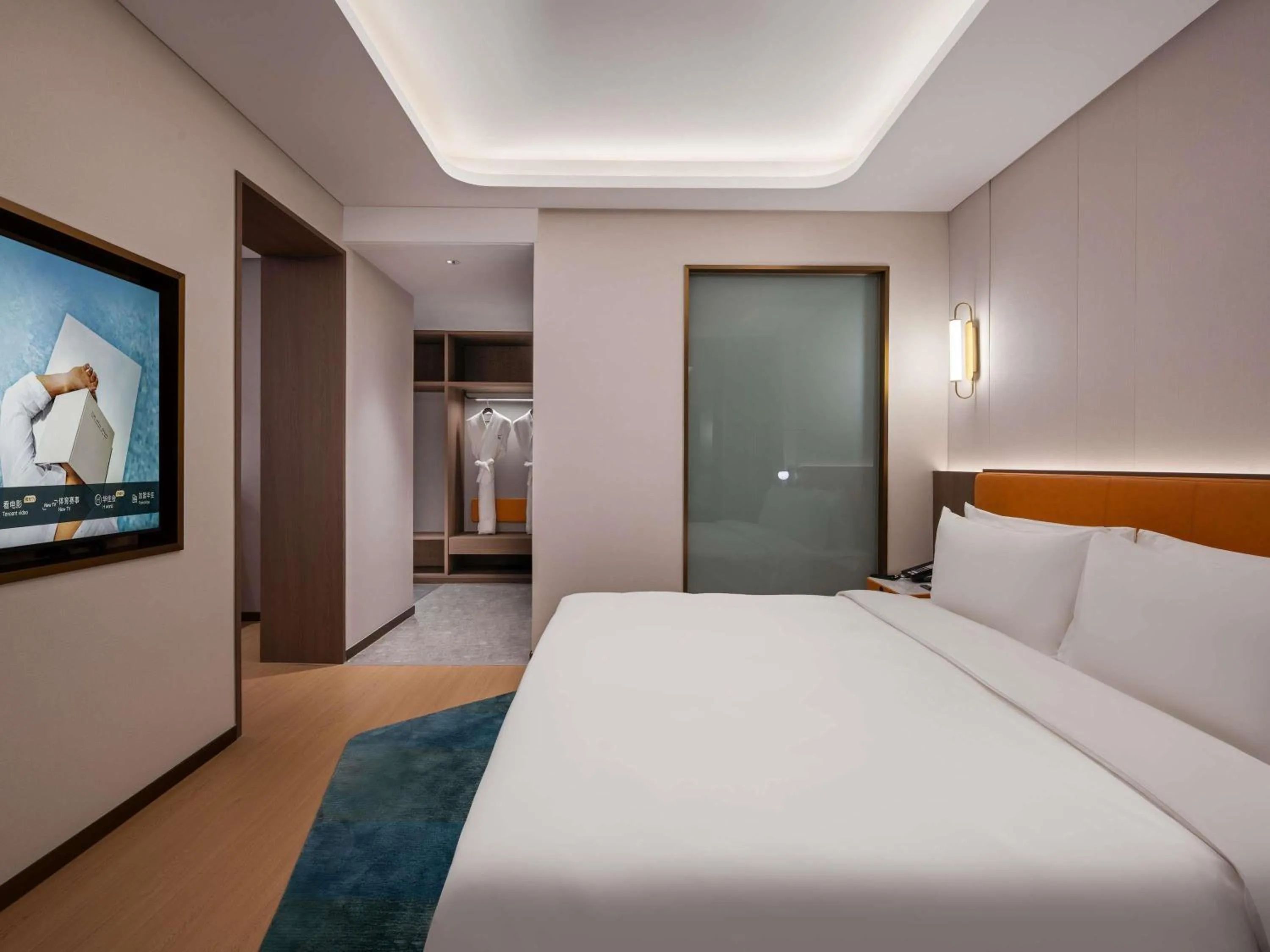 Bedroom, Bed in Novotel Hangzhou Xintiandi