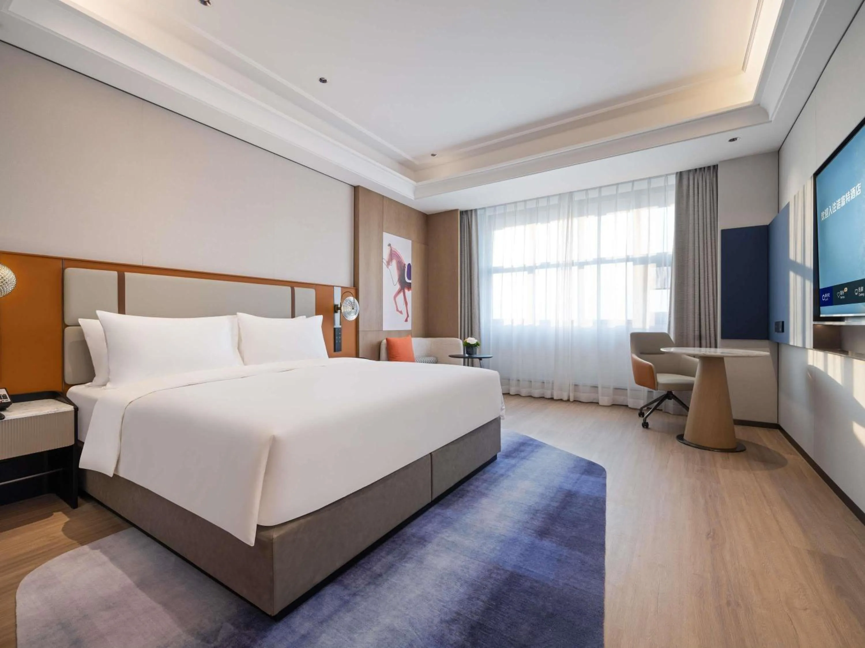 Bedroom, Bed in Novotel Shanghai Hongqiao International Airport