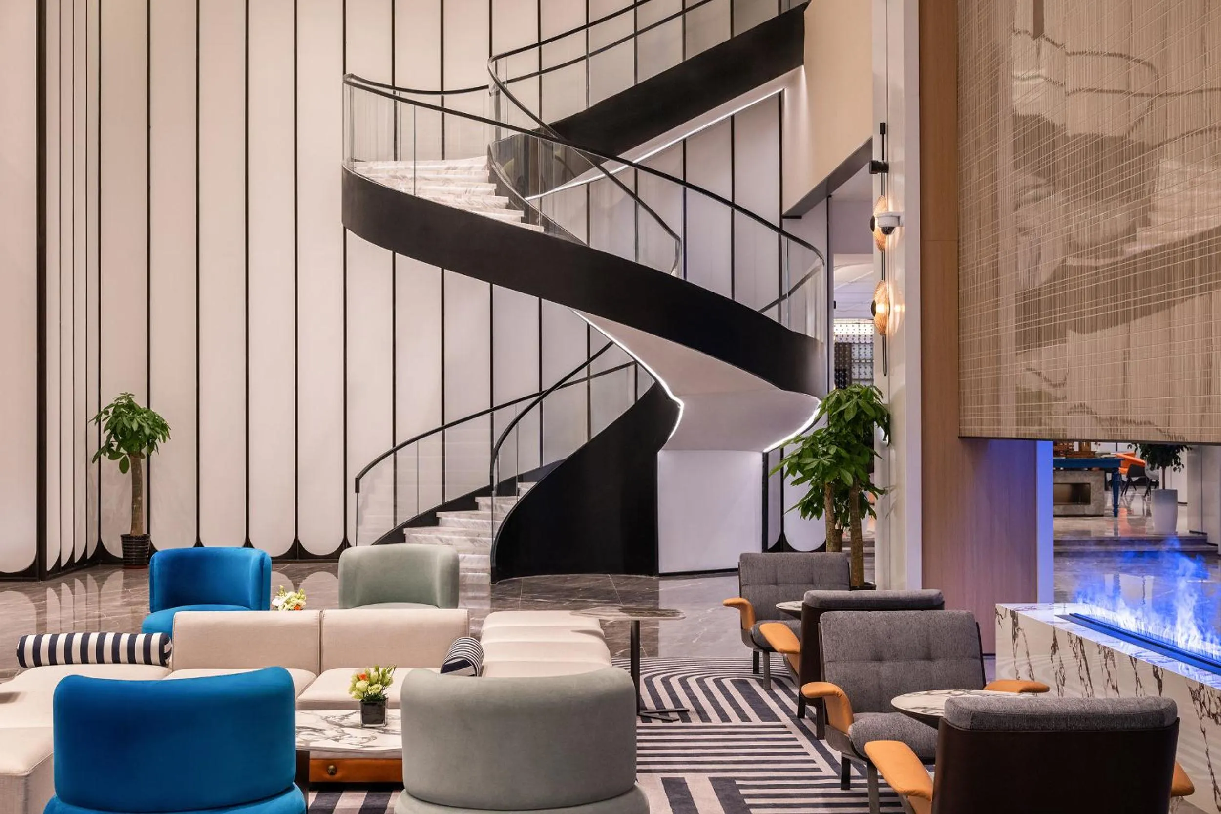 Lobby or reception in Novotel Shanghai Hongqiao International Airport