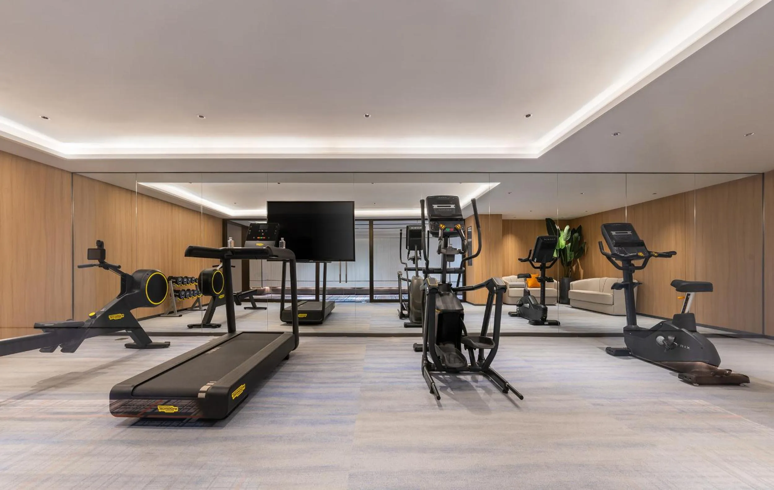 Fitness centre/facilities in Novotel Shanghai Hongqiao International Airport