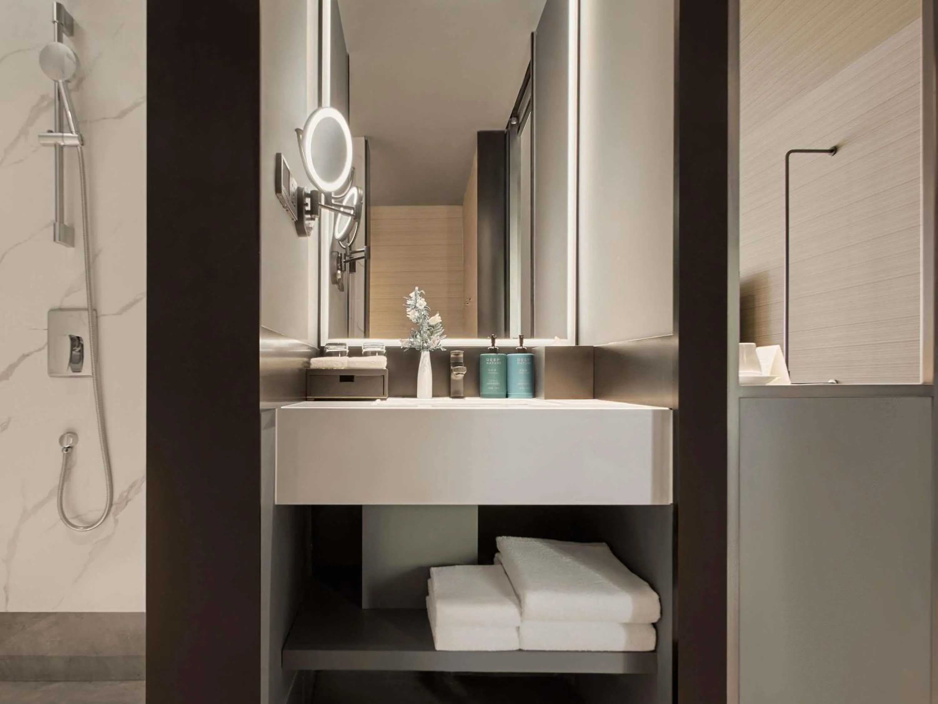 Bedroom in Novotel Yinchuan Lanxigu