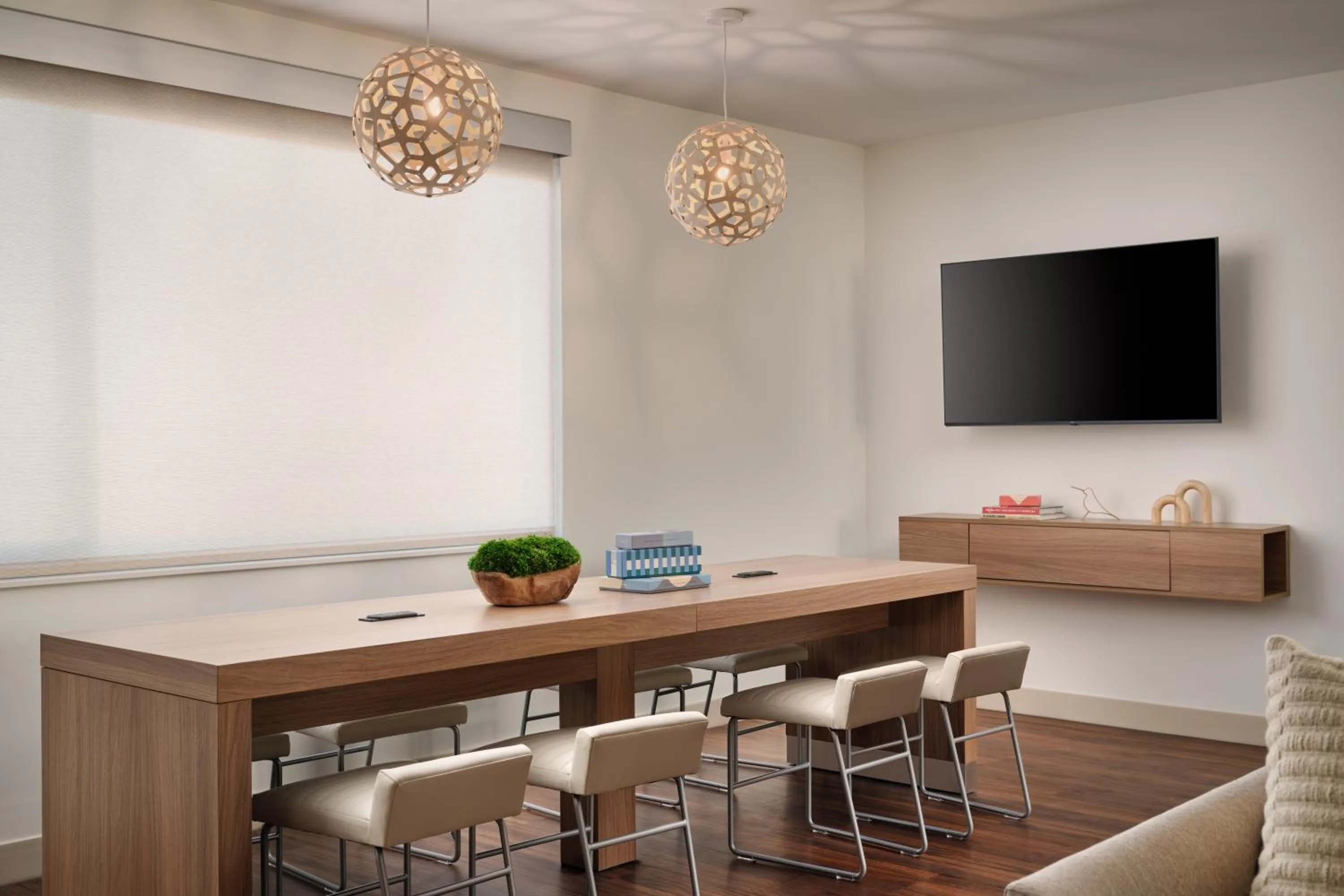 Element Pooler Savannah Airport