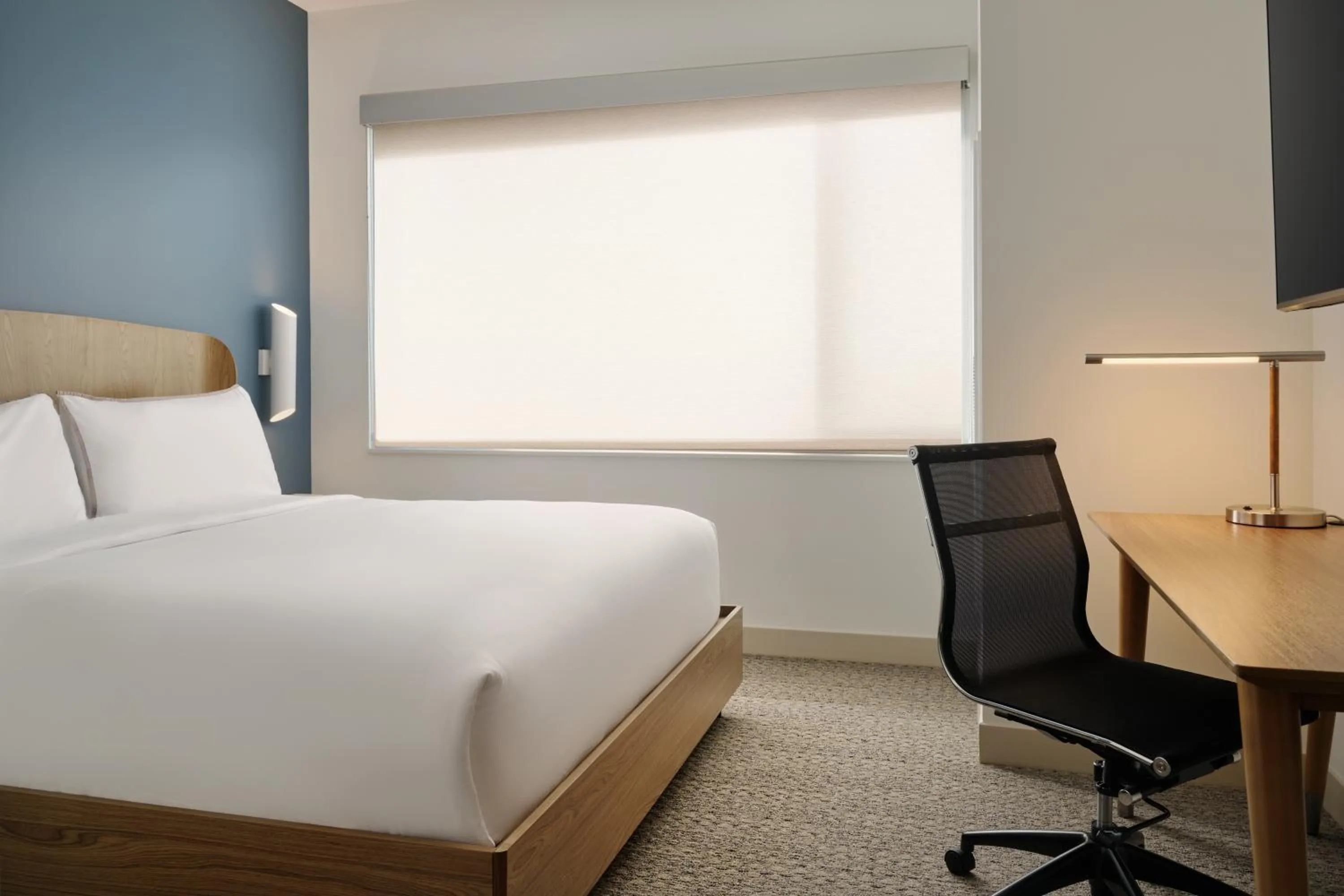 Bed in Element Pooler Savannah Airport