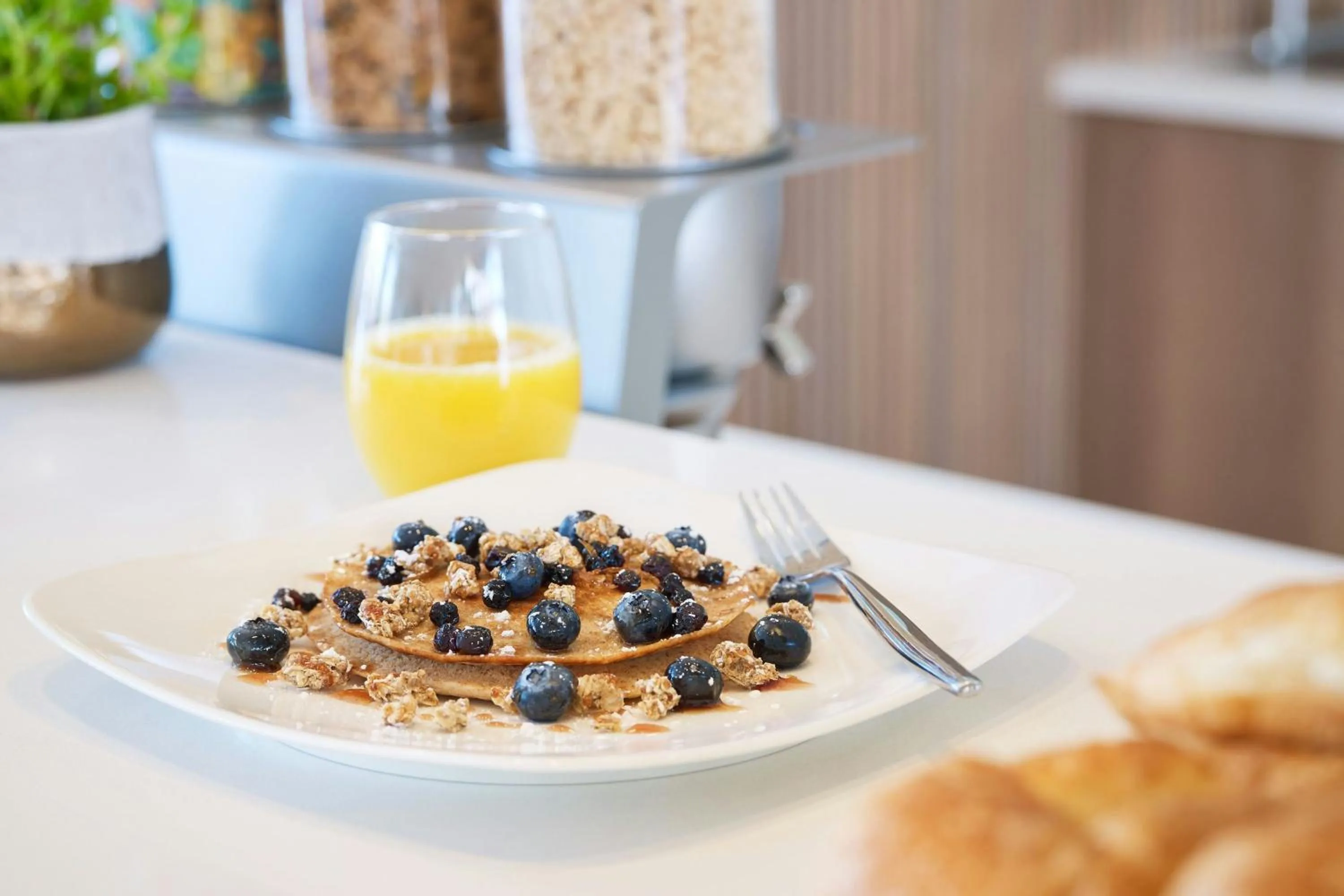 Breakfast in Element Pooler Savannah Airport