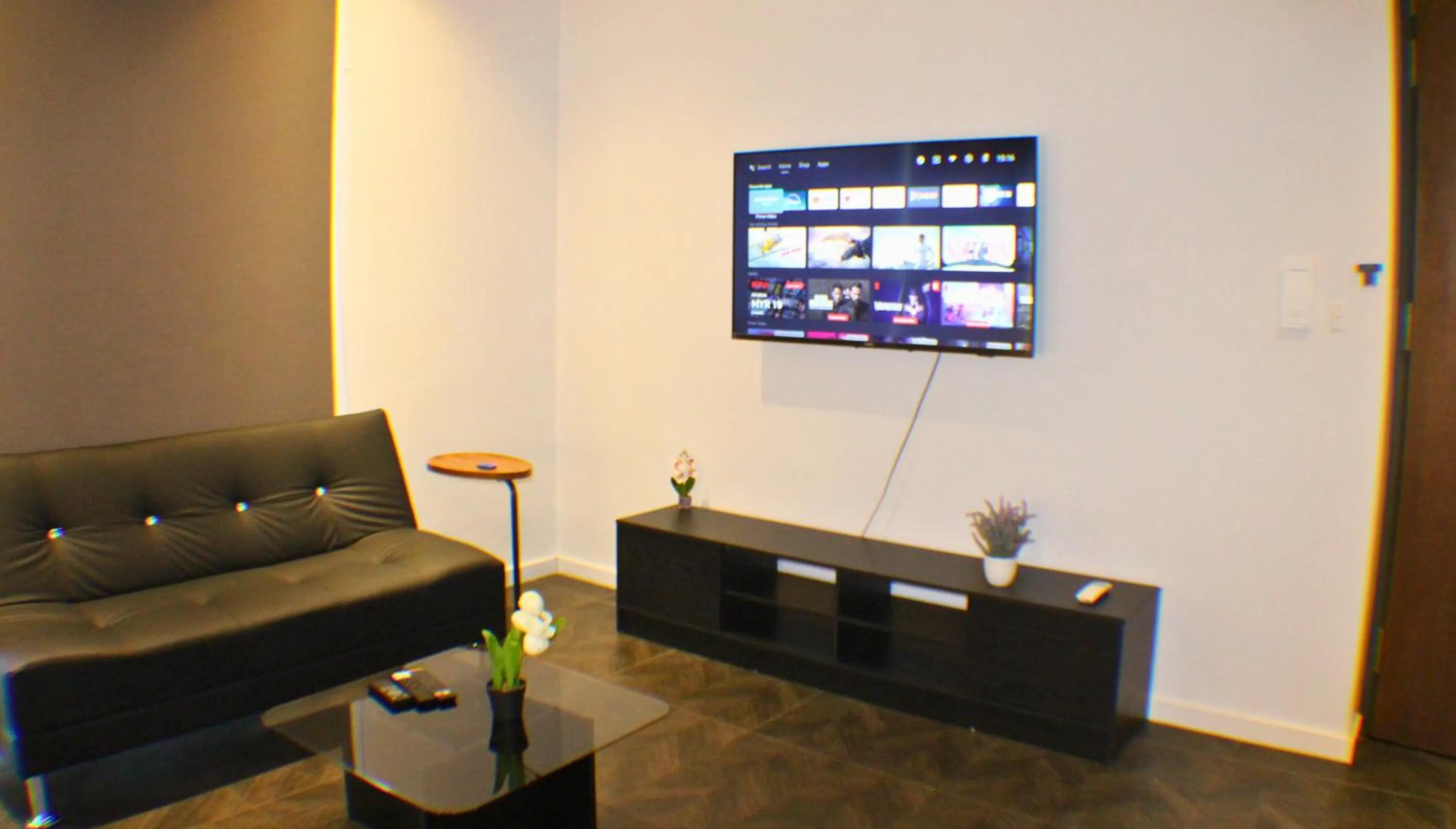 TV and multimedia in Scarletz Service Suites KLCC