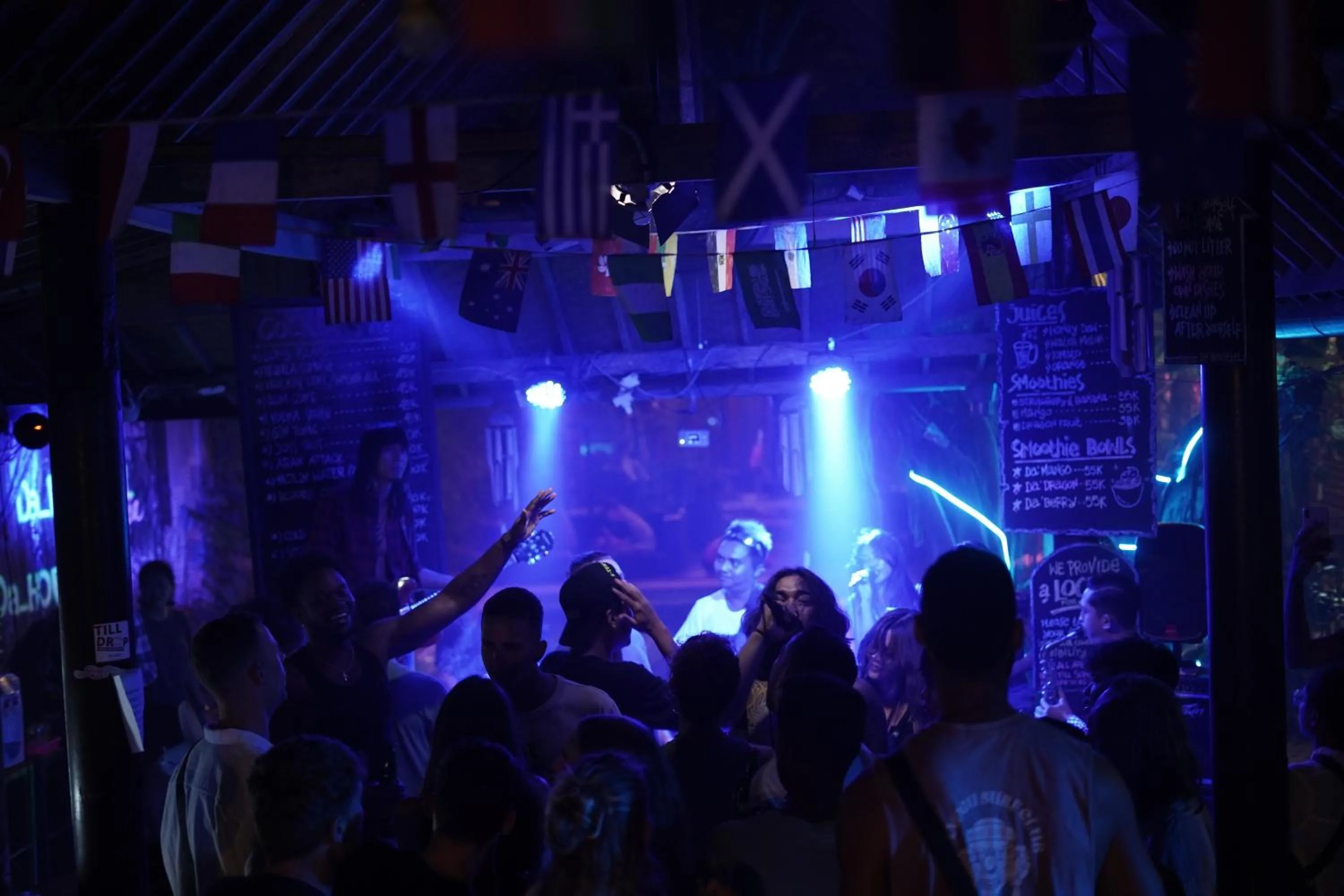 Nightclub / DJ in Da Housetel Kuta