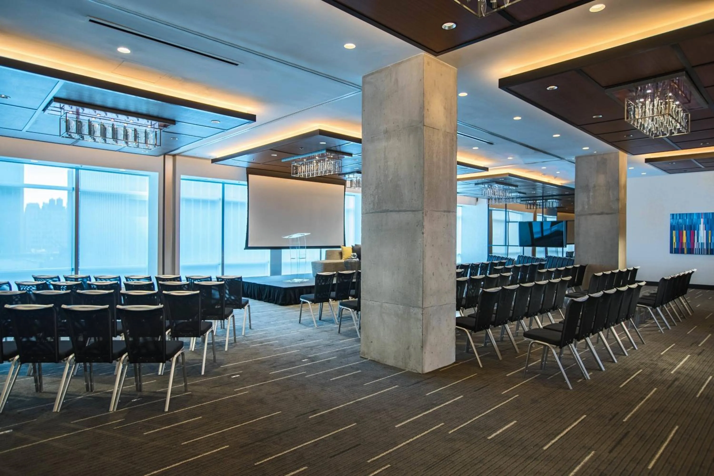 Meeting/conference room in Renaissance New York Midtown Hotel