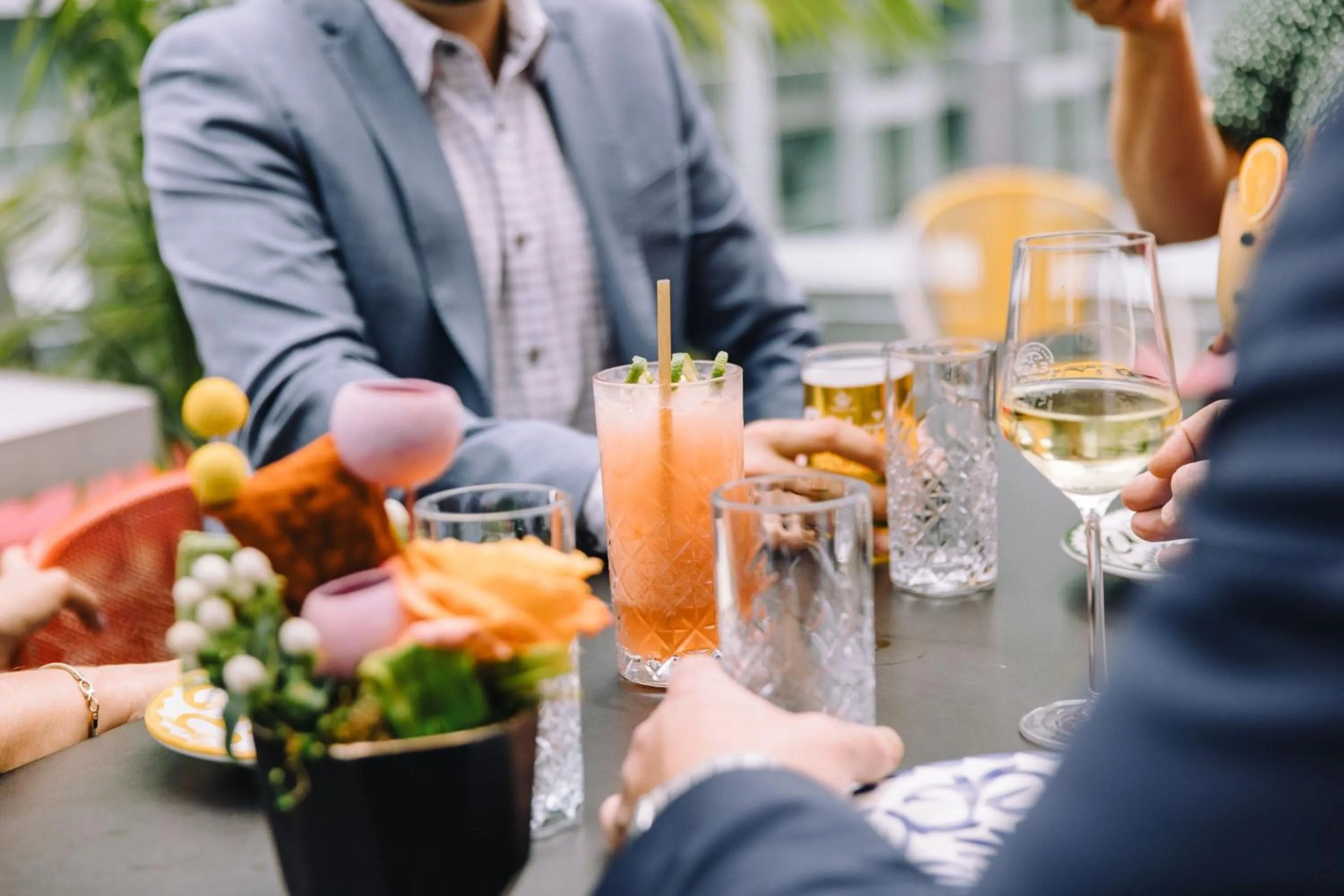 Restaurant/places to eat in Renaissance Montreal Downtown Hotel