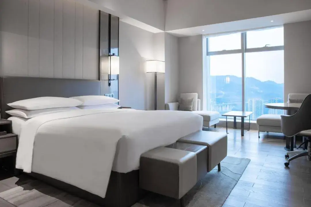 Exclusive Double Room with Mountain View in Chongqing Marriott Hotel Exclusive Double Room with Mountain View in Chongqing Marriott Hotel