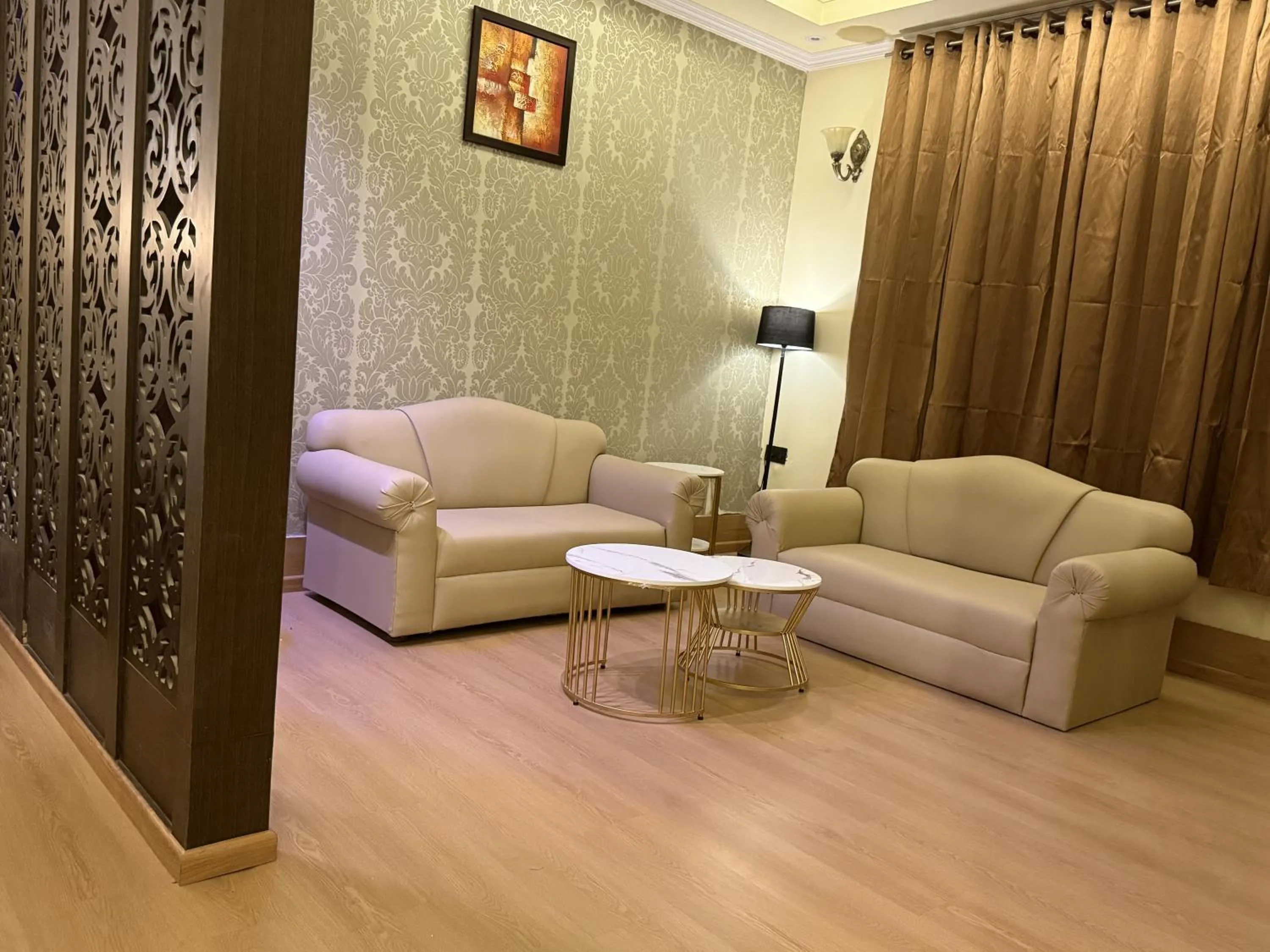 Living room in Hotel Diplomat Residency