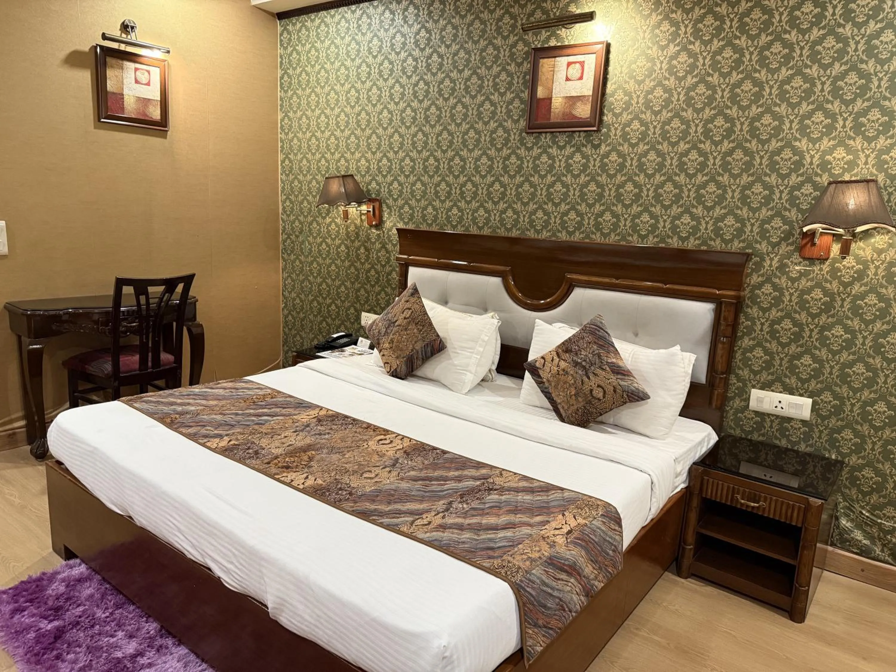 Bed in Hotel Diplomat Residency