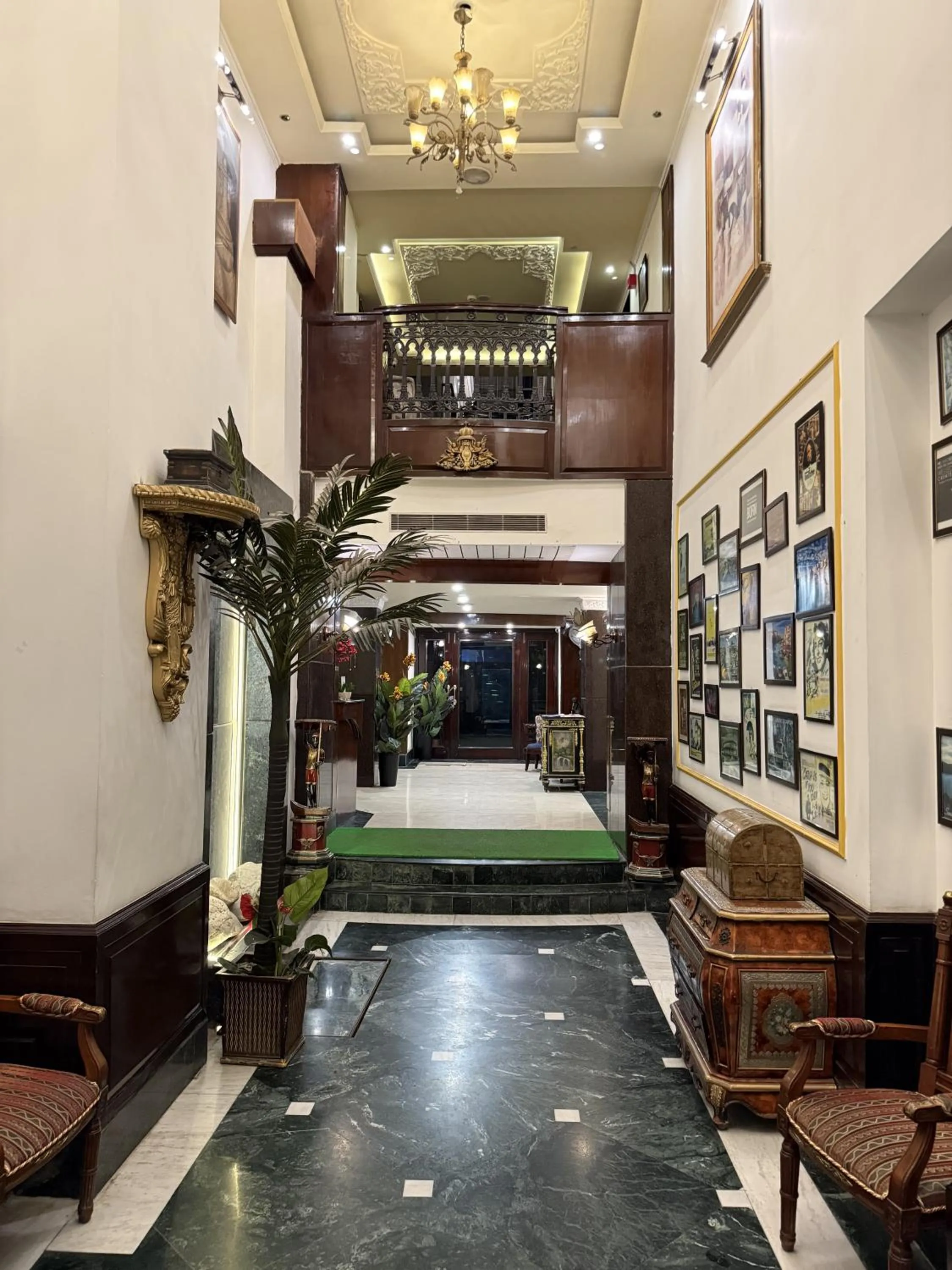 Facade/entrance in Hotel Diplomat Residency