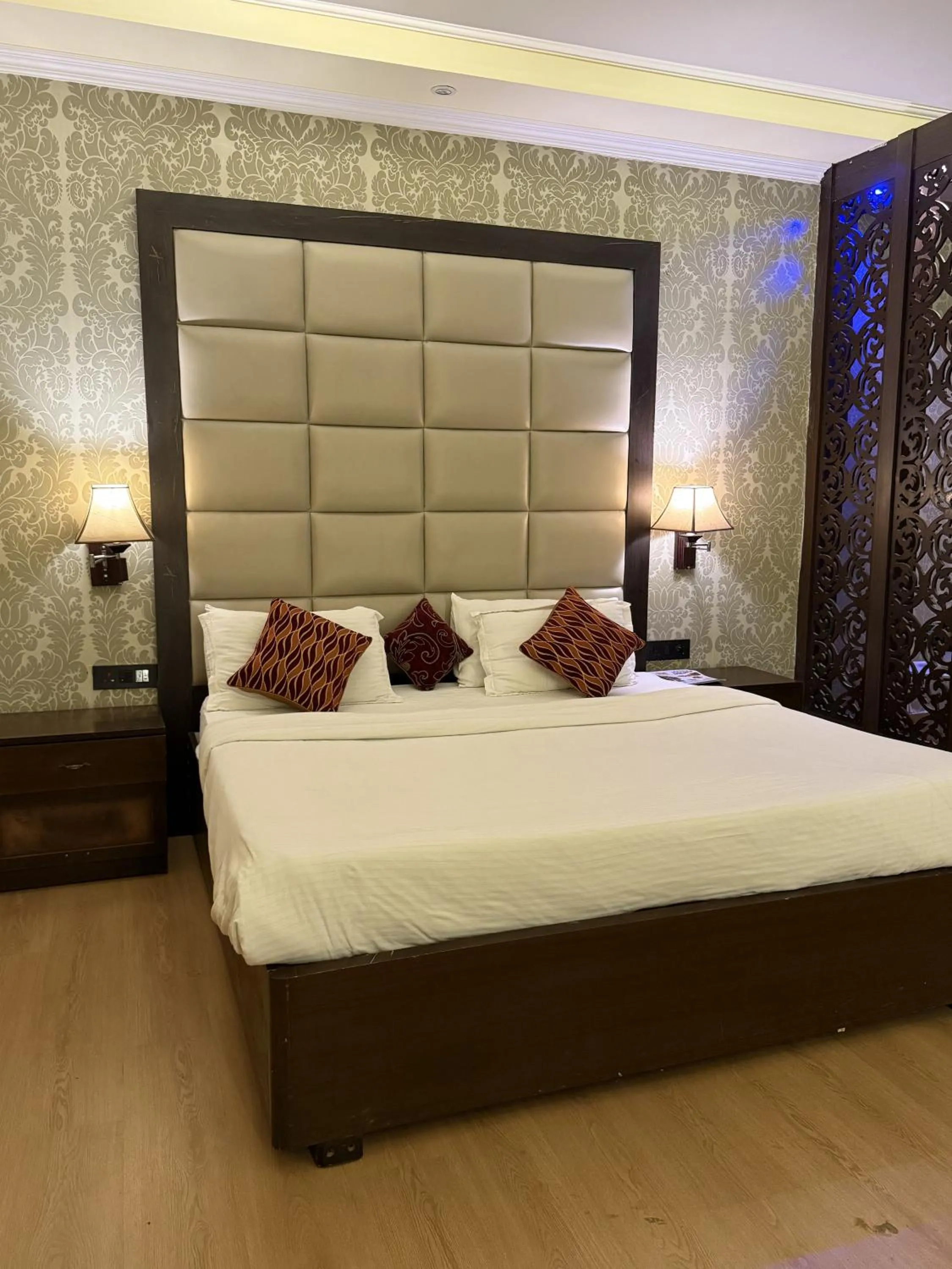 Bed in Hotel Diplomat Residency