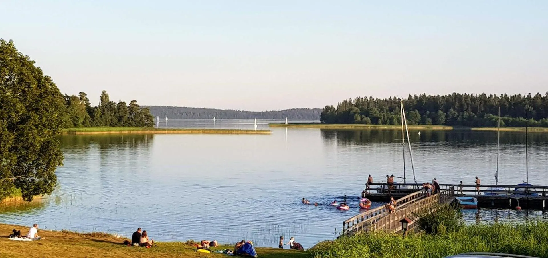 Property building in North Lakeside Villa Plateliai