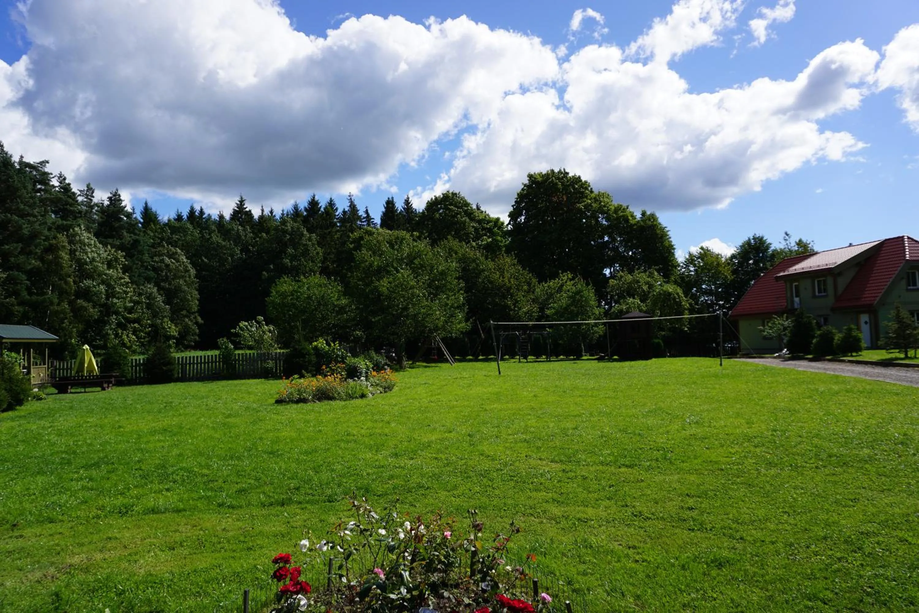 Property building in North Lakeside Villa Plateliai