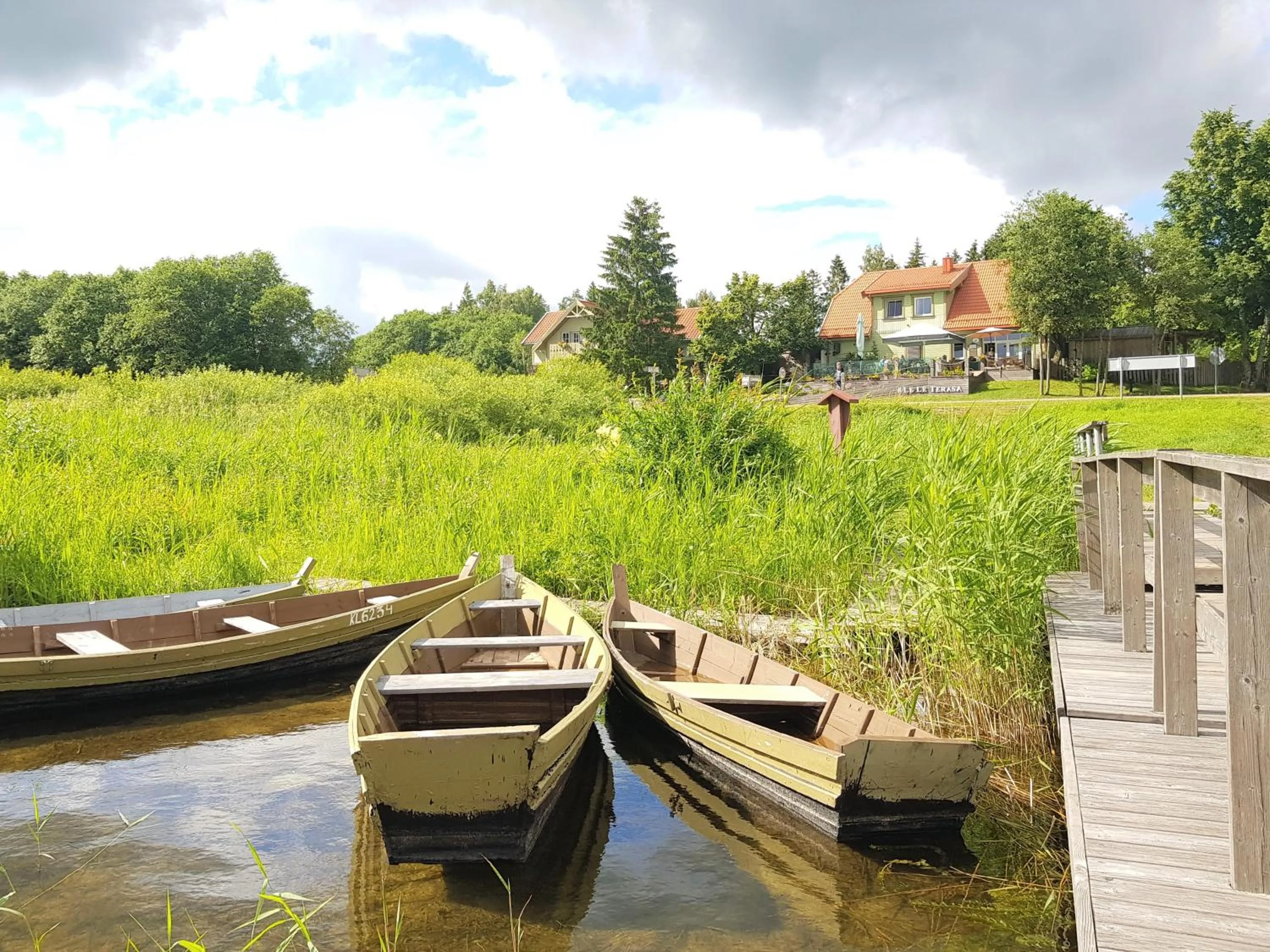 Property building in North Lakeside Villa Plateliai