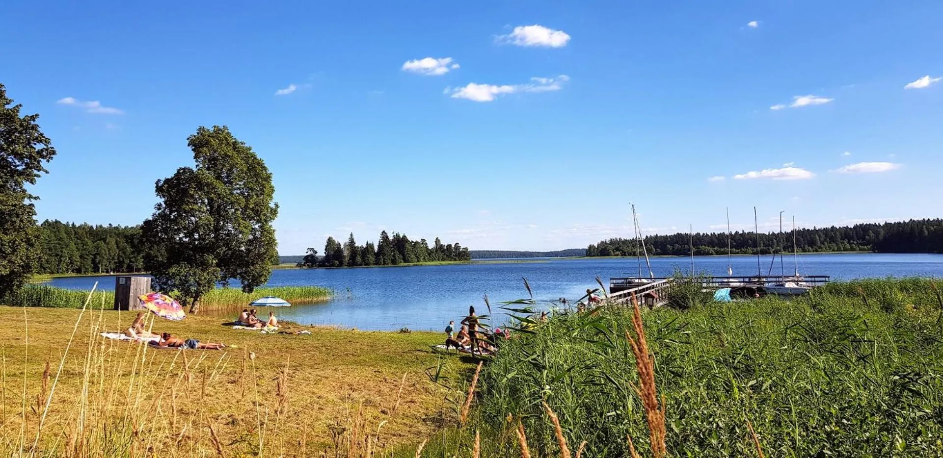 Beach in North Lakeside Villa Plateliai