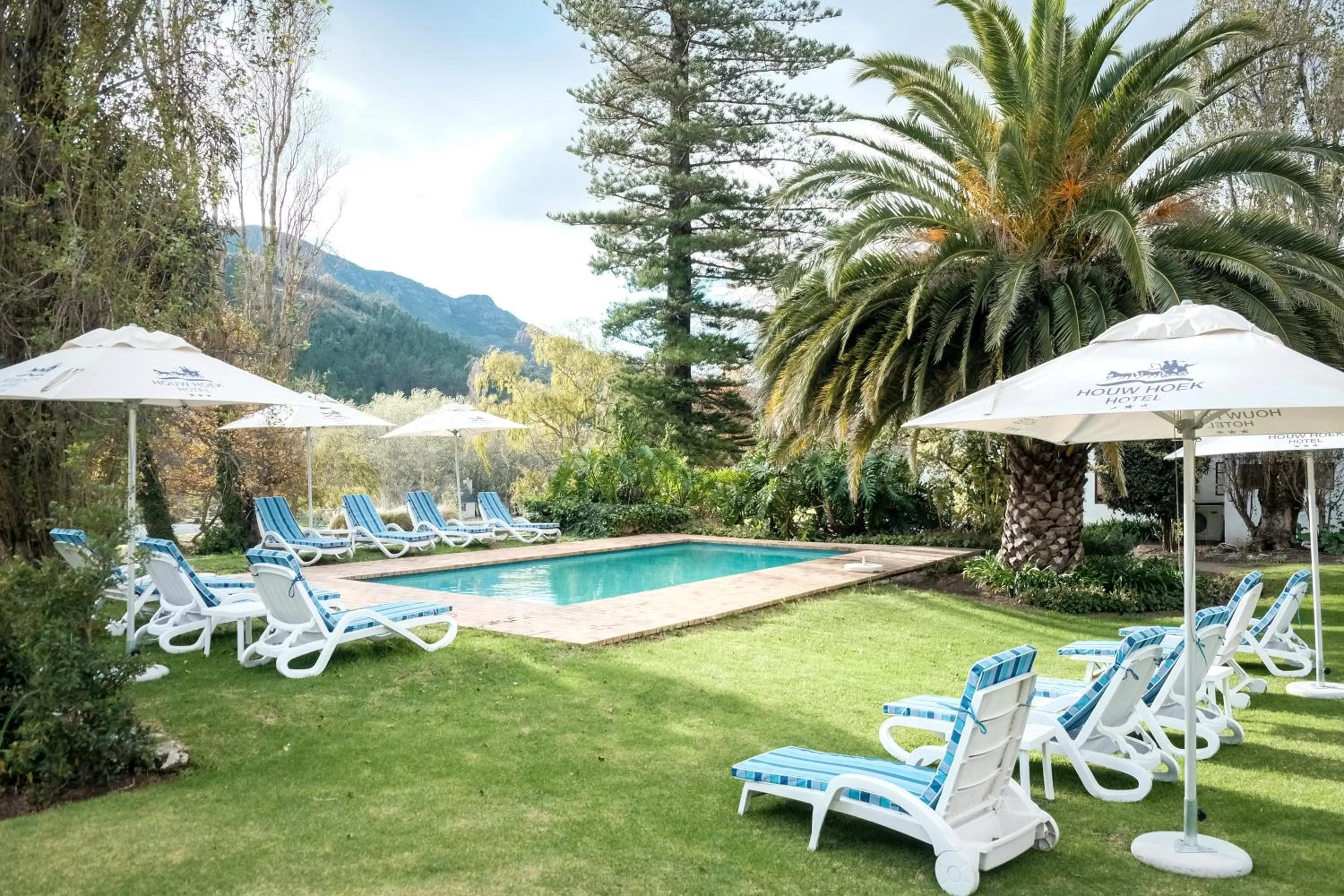 On site in Houw Hoek Hotel