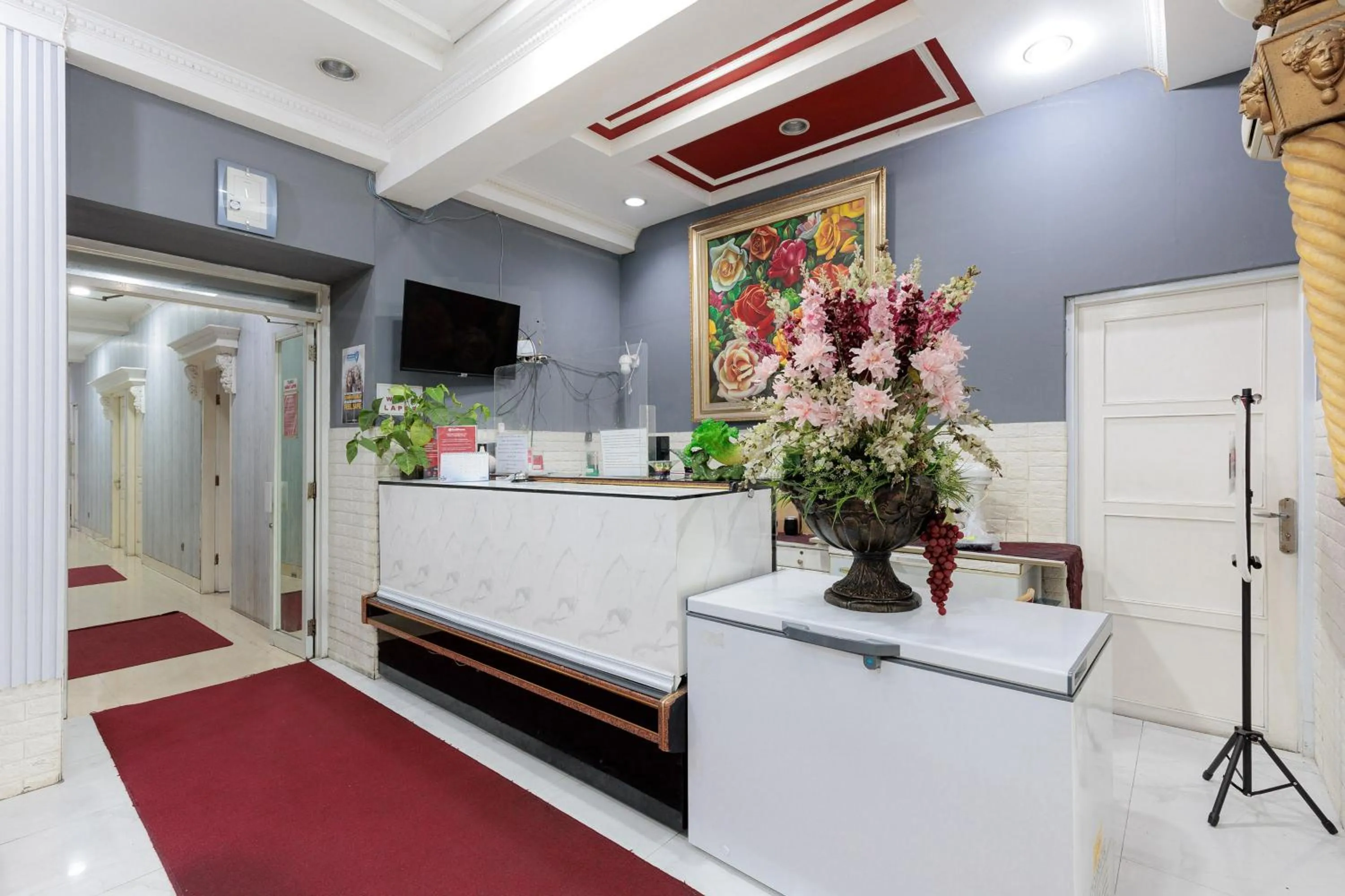Lobby or reception in RedDoorz Plus @ Guntur Raya Setiabudi