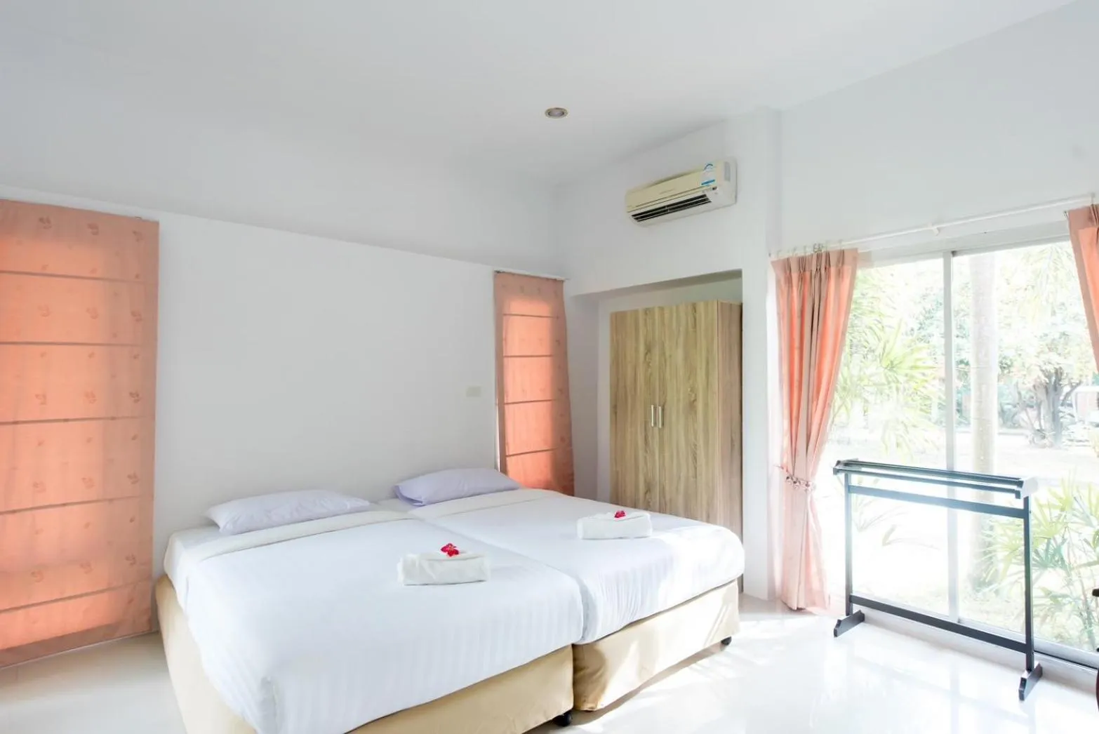 Bed in Wangyao Riverside Resort