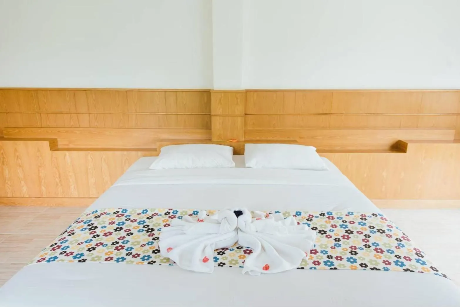 Bed in Wangyao Riverside Resort