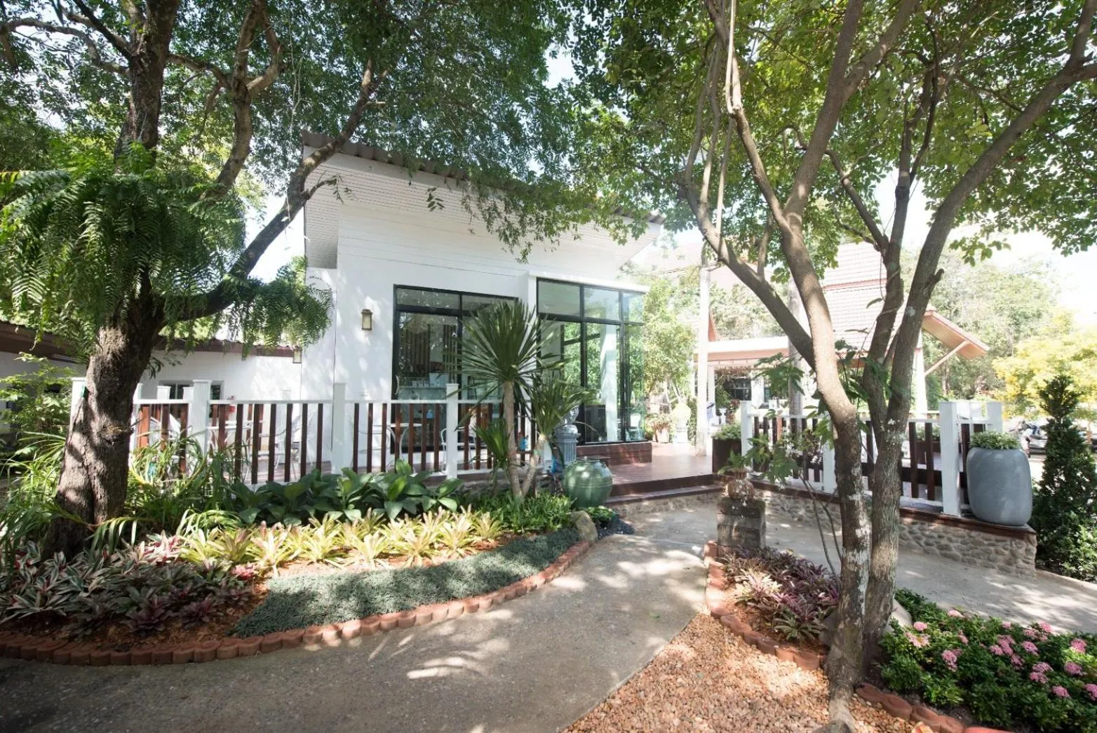 Property building in Wangyao Riverside Resort