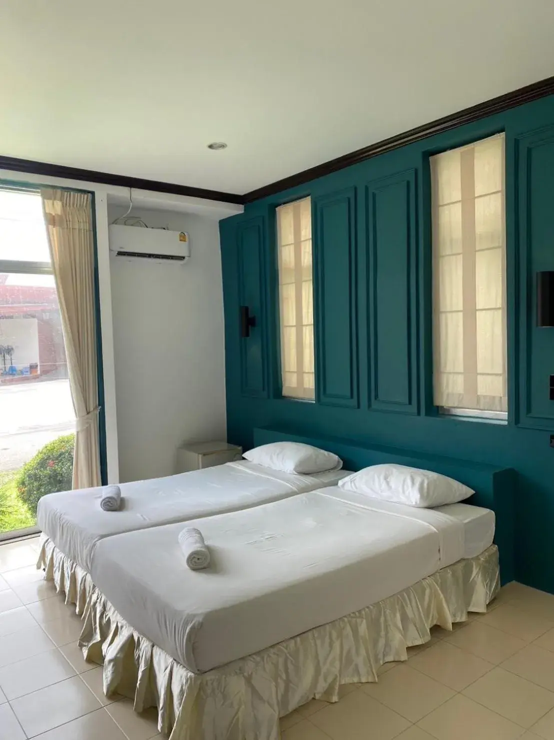 Twin Room with Garden View in Wangyao Riverside Resort Twin Room with Garden View in Wangyao Riverside Resort