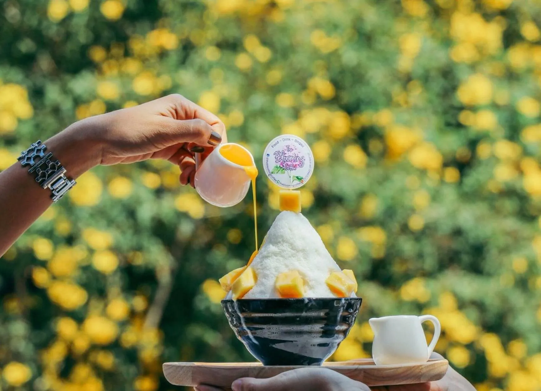 Food and drinks in Wangyao Riverside Resort