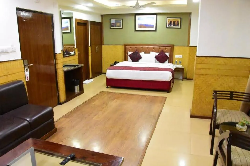 Bedroom, Bed in Hotel Mayur by RoomsInc Katra