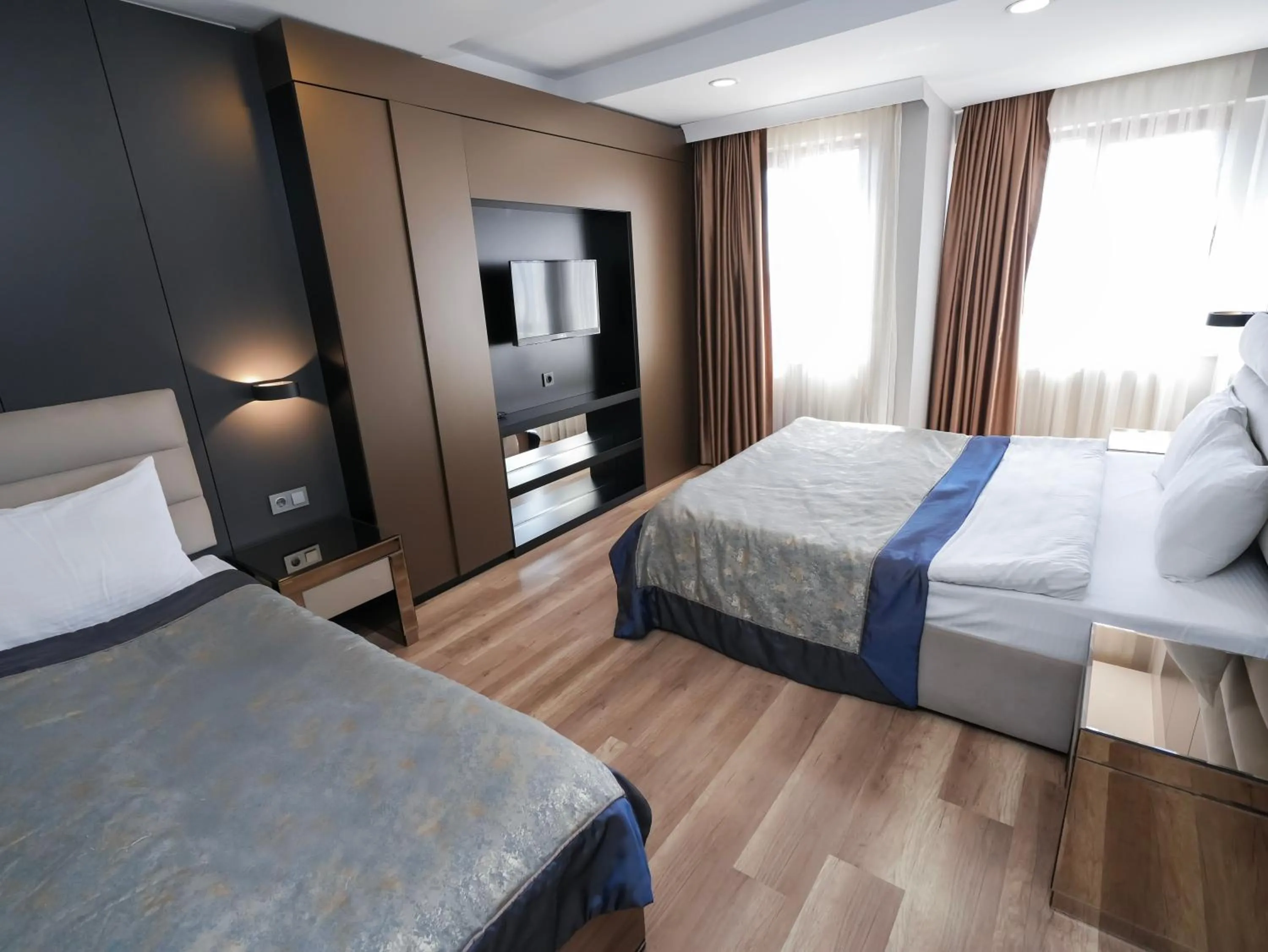 Bed in No 139 Apartments