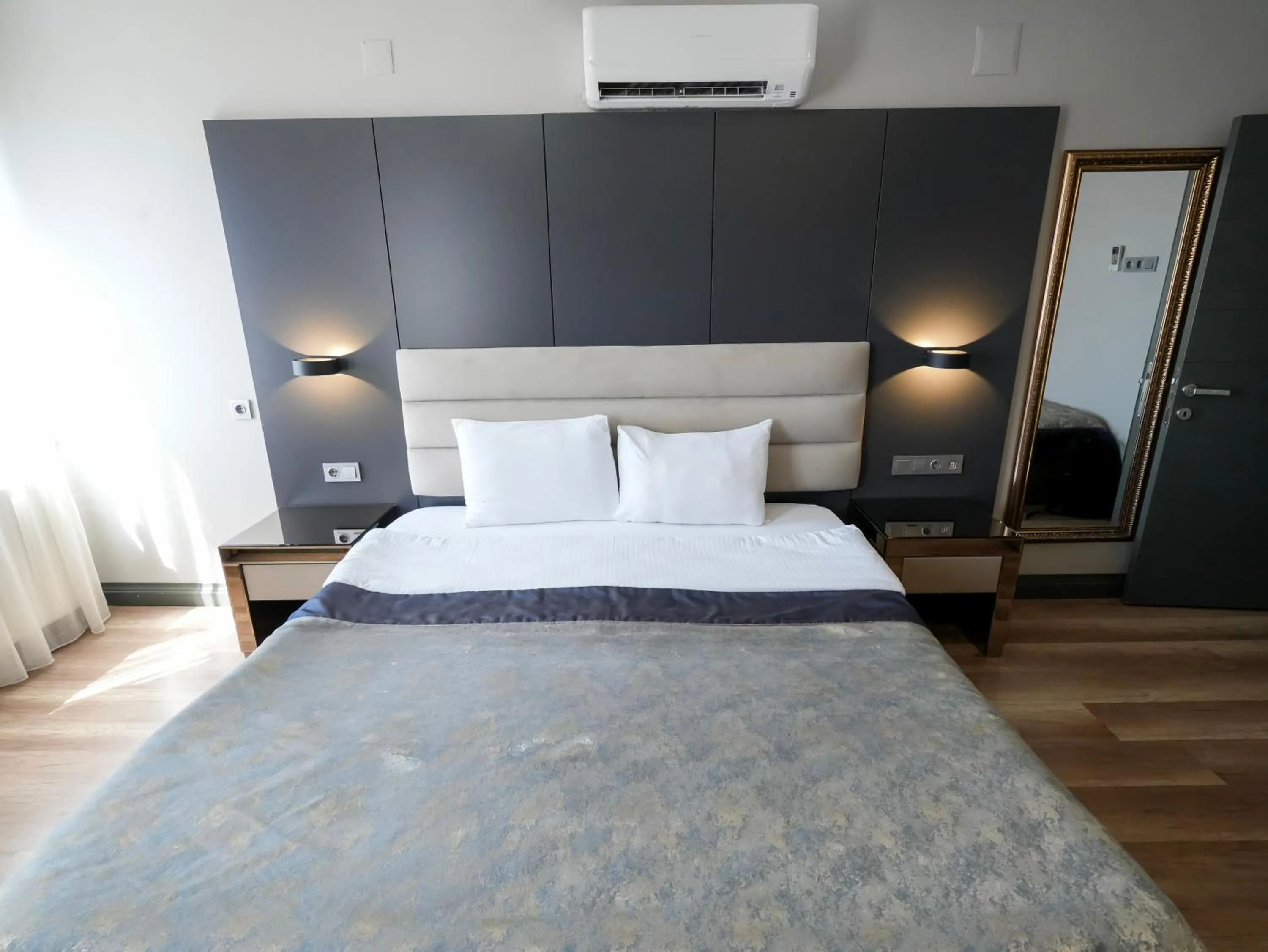 Bed in No 139 Apartments