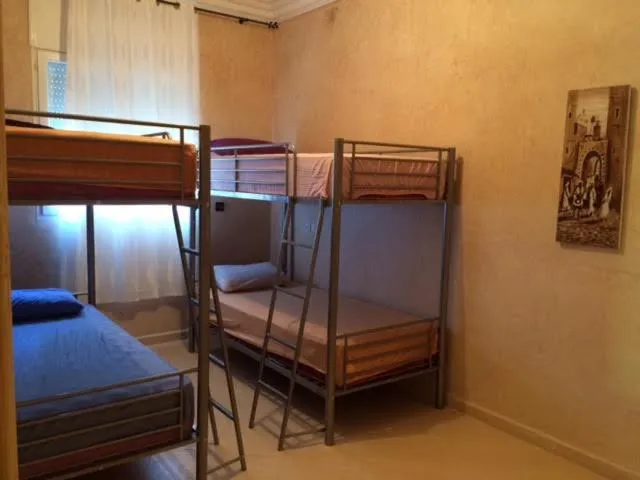 bunk bed, Bed in Etablissement moderne